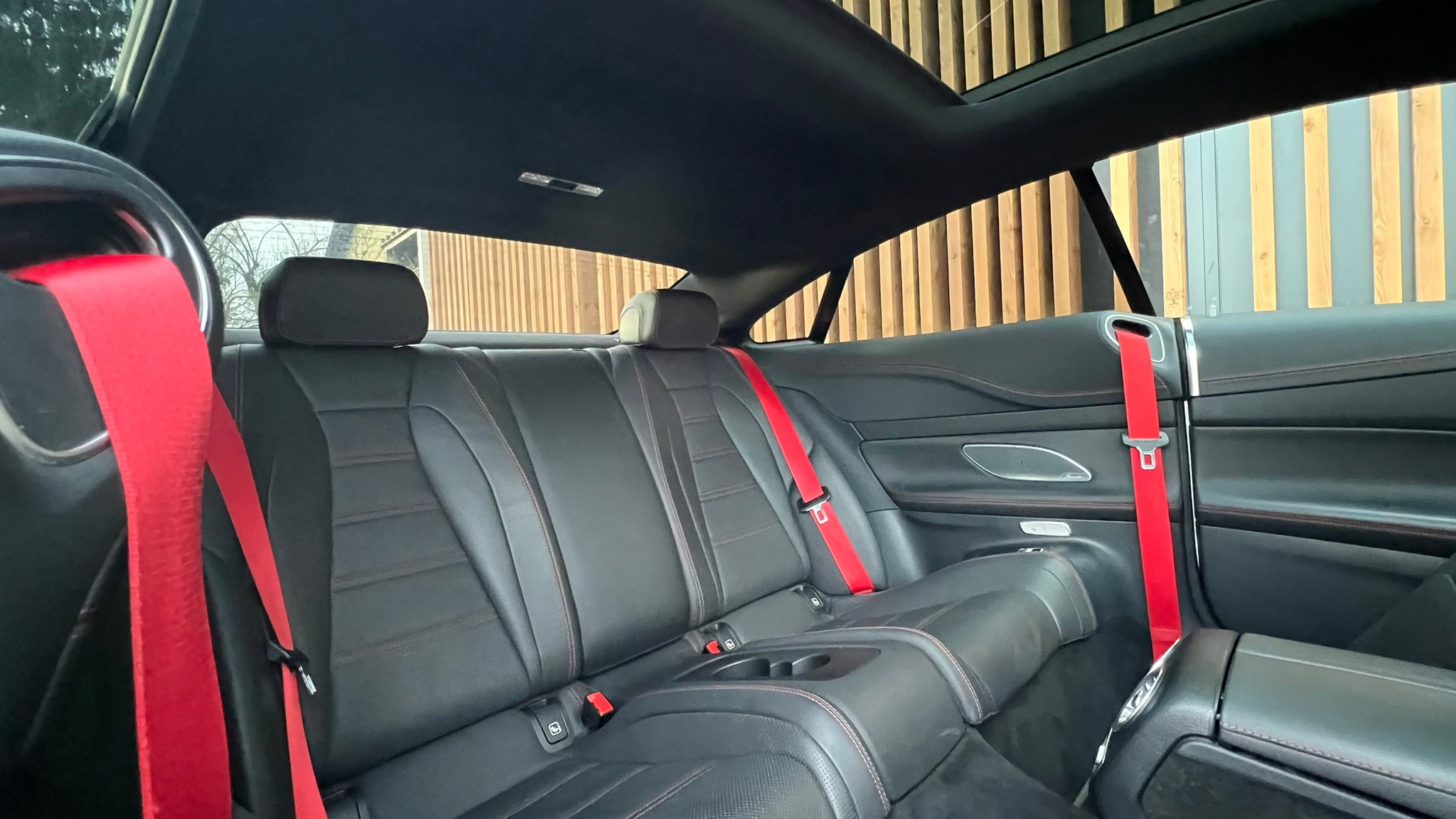 listing desktop thumbnail image 25