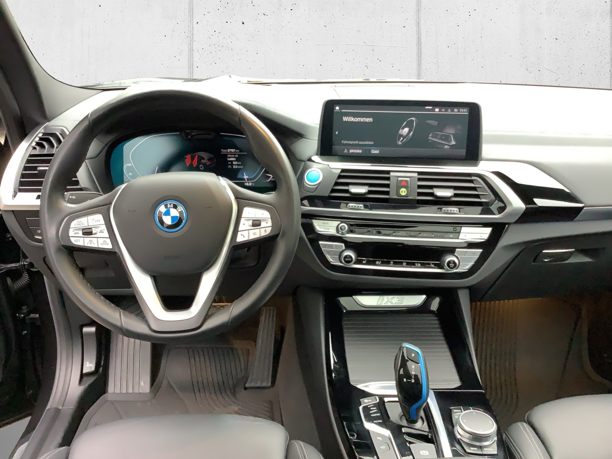 listing desktop thumbnail image 12