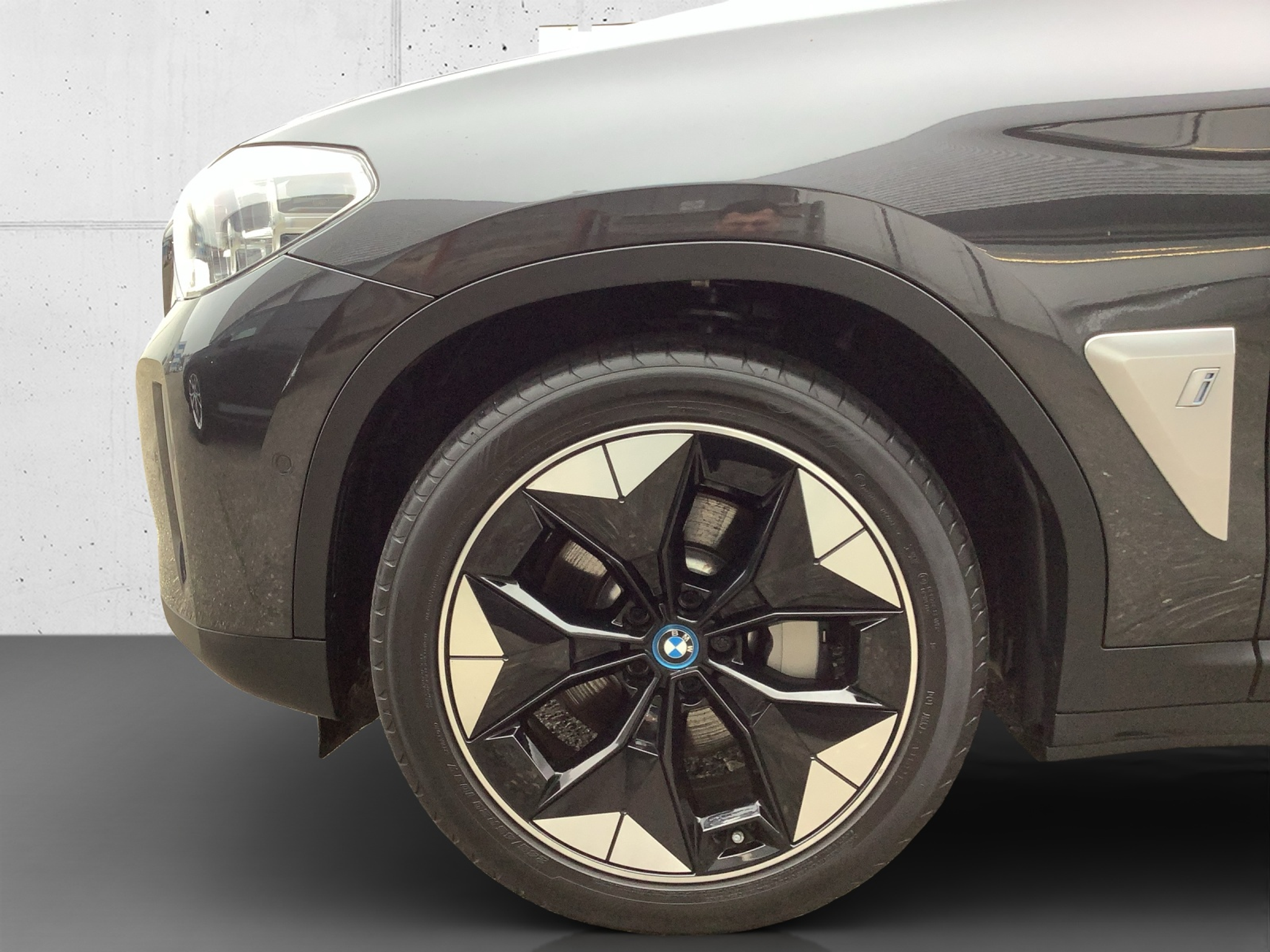 listing desktop thumbnail image 10