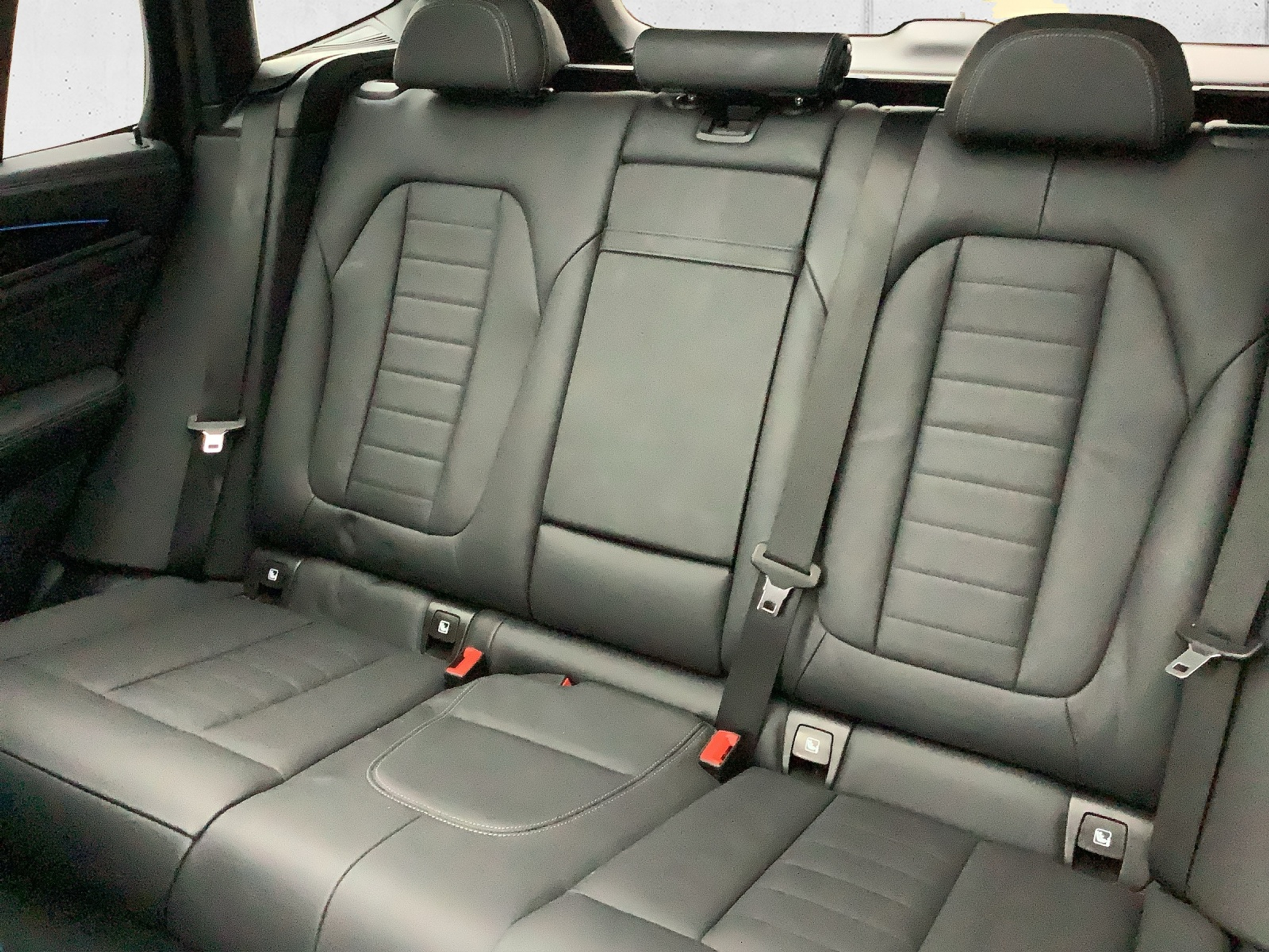 listing desktop thumbnail image 18