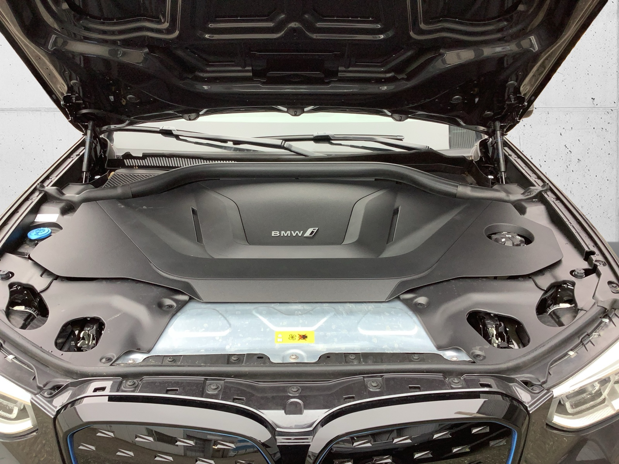 listing desktop thumbnail image 9