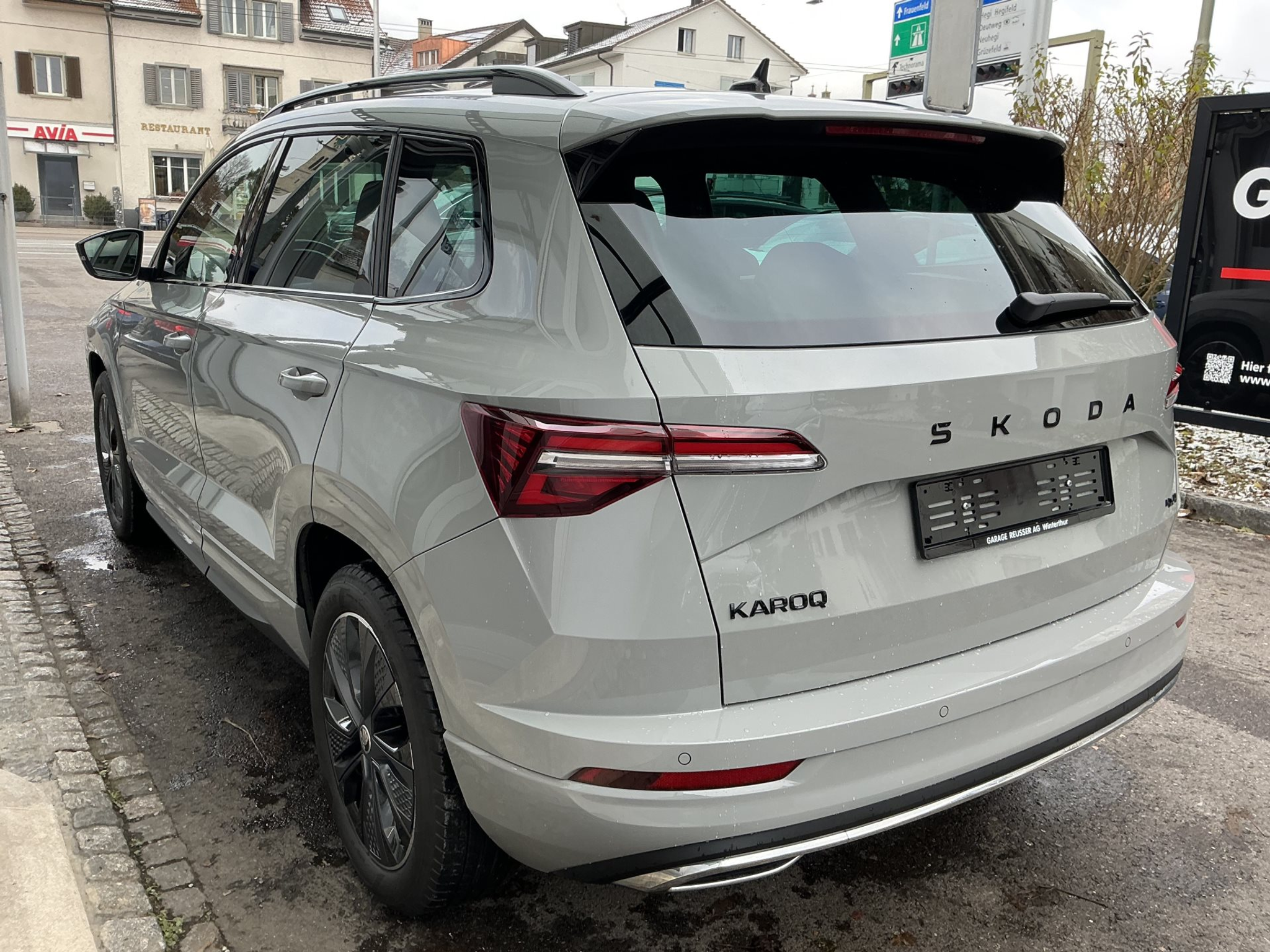 listing desktop thumbnail image 5