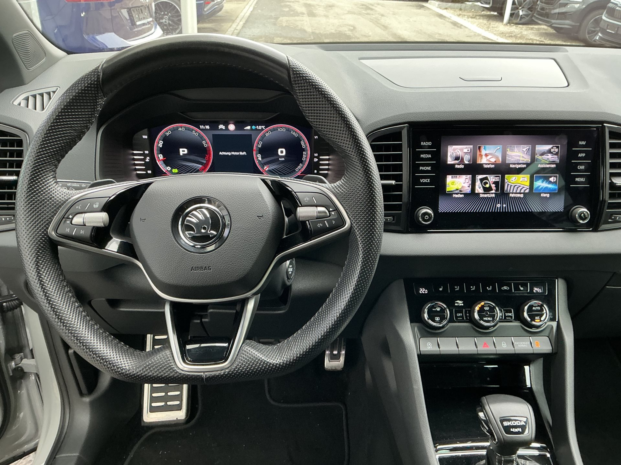 listing desktop thumbnail image 8