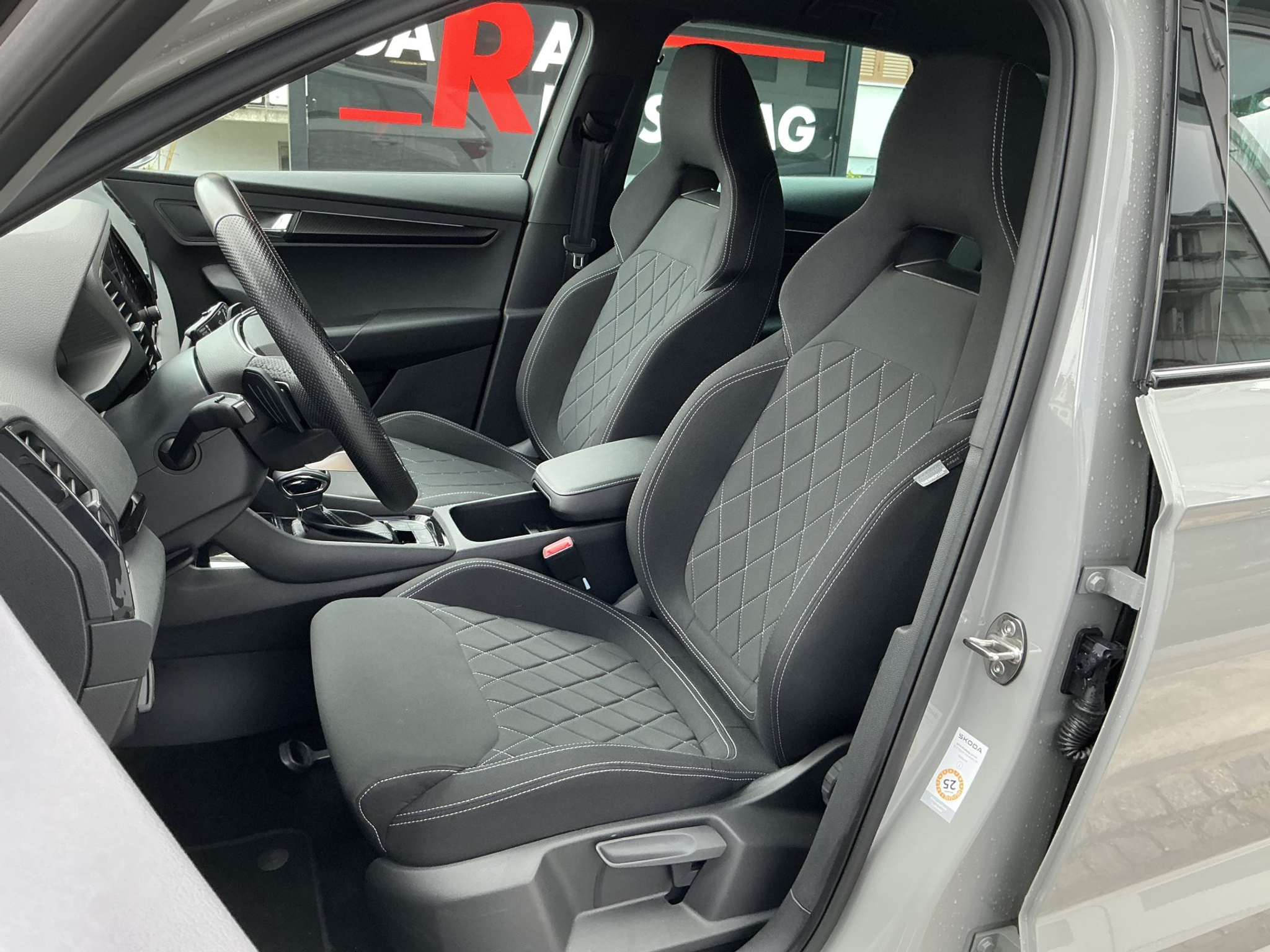 listing desktop thumbnail image 7