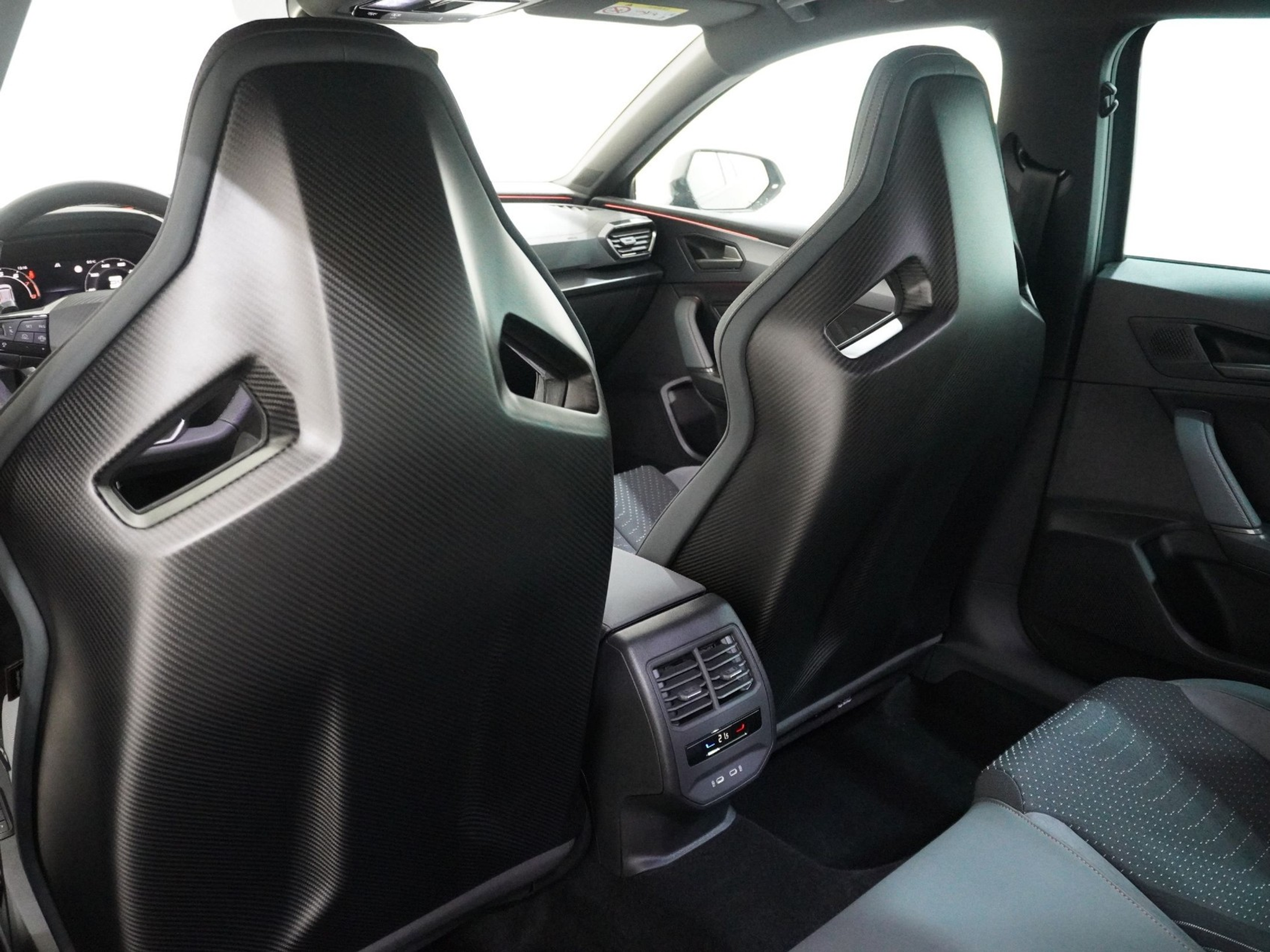 listing desktop thumbnail image 16