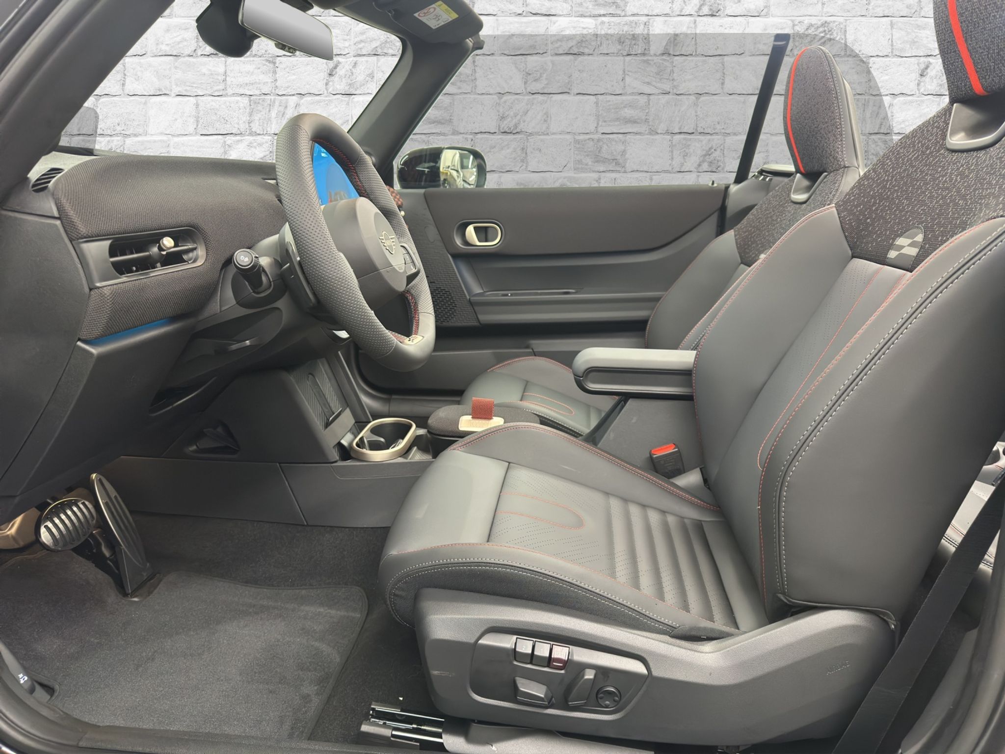 listing desktop thumbnail image 7