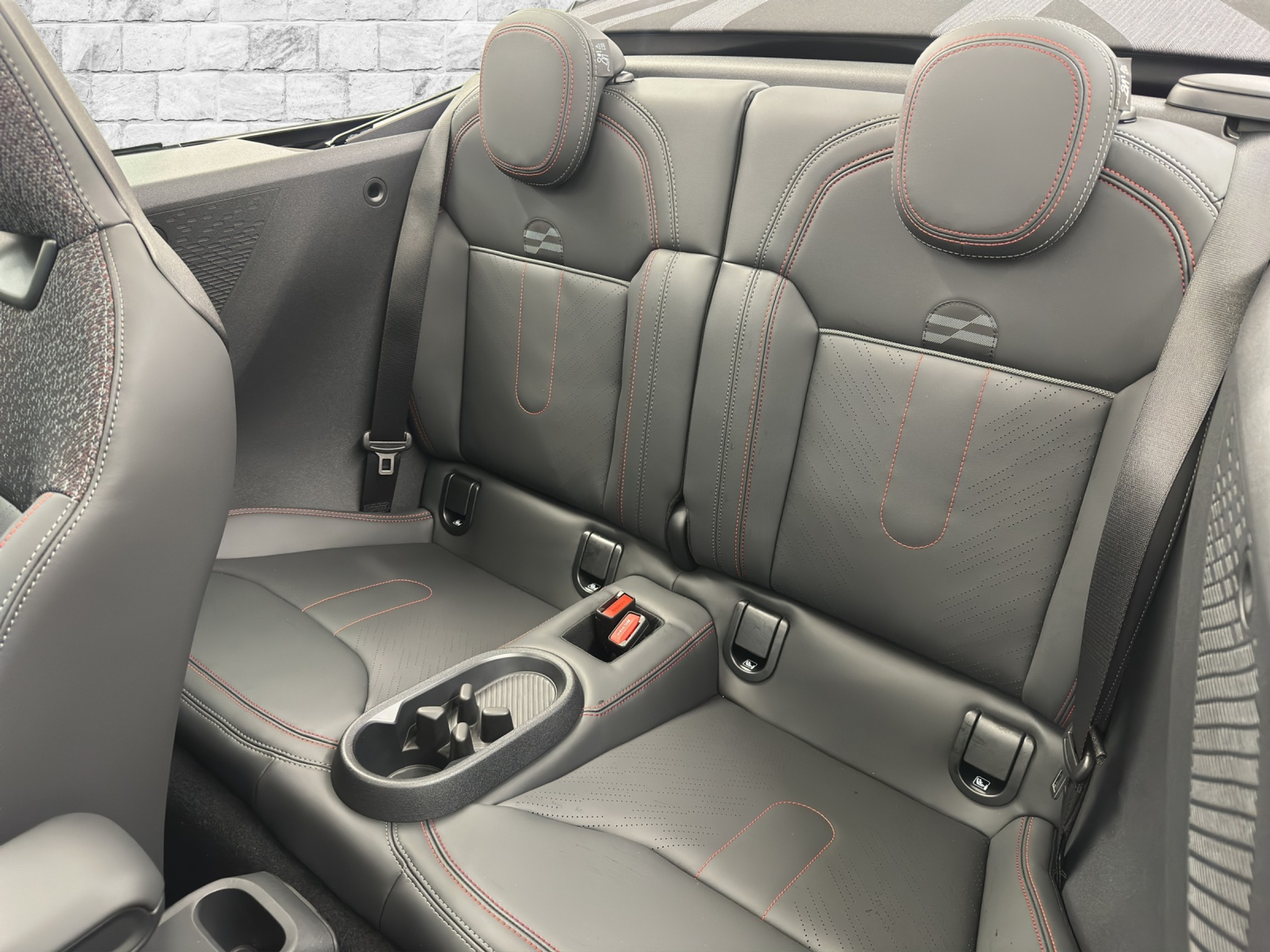 listing desktop thumbnail image 13