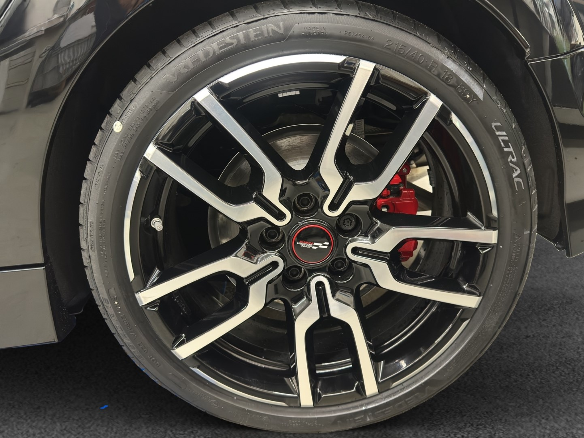 listing desktop thumbnail image 9