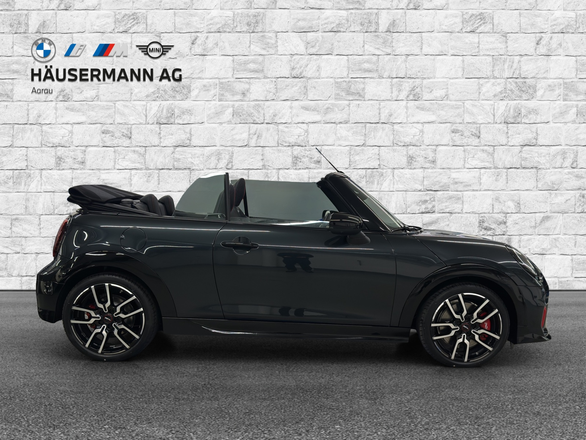 listing desktop thumbnail image 3