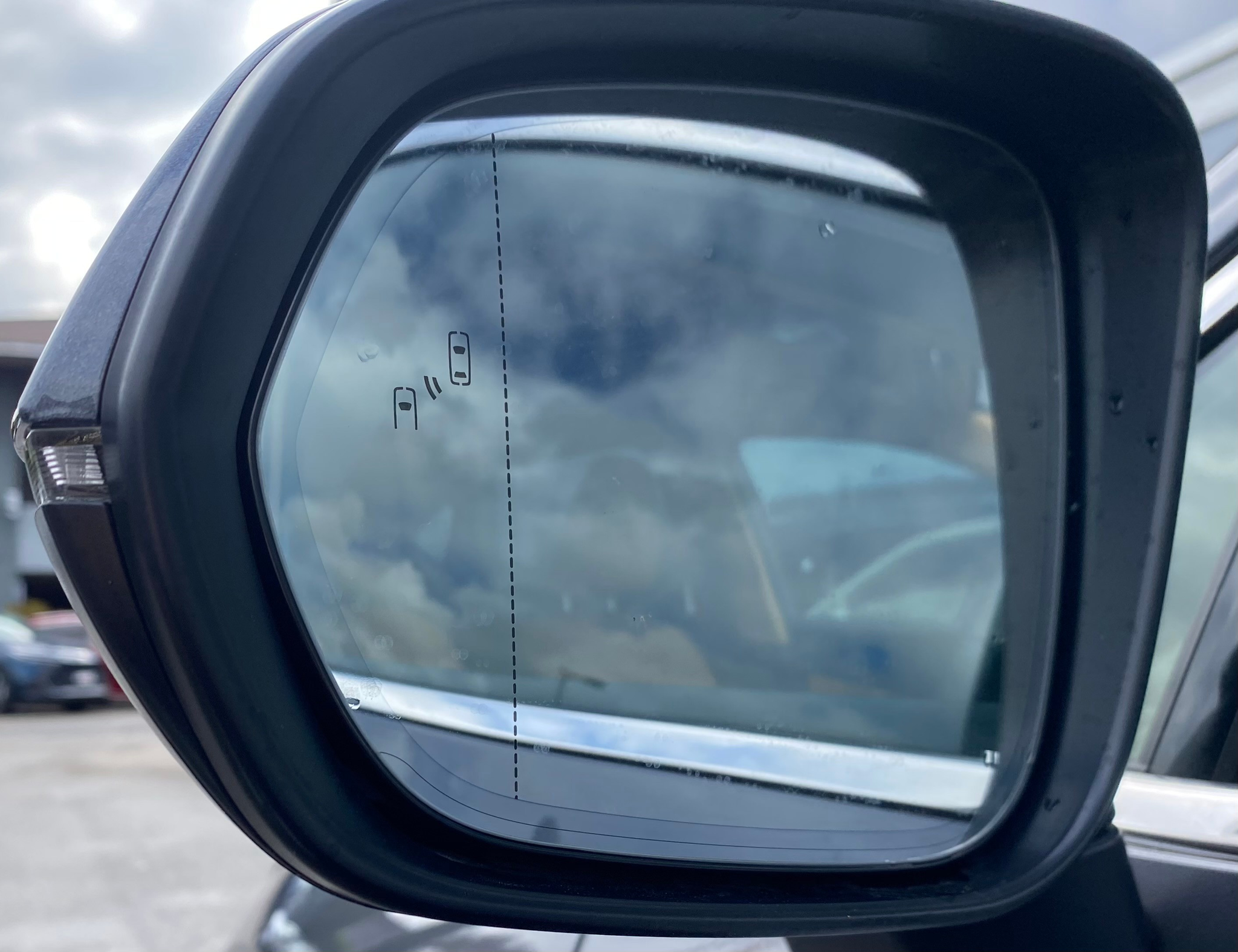 listing desktop thumbnail image 5