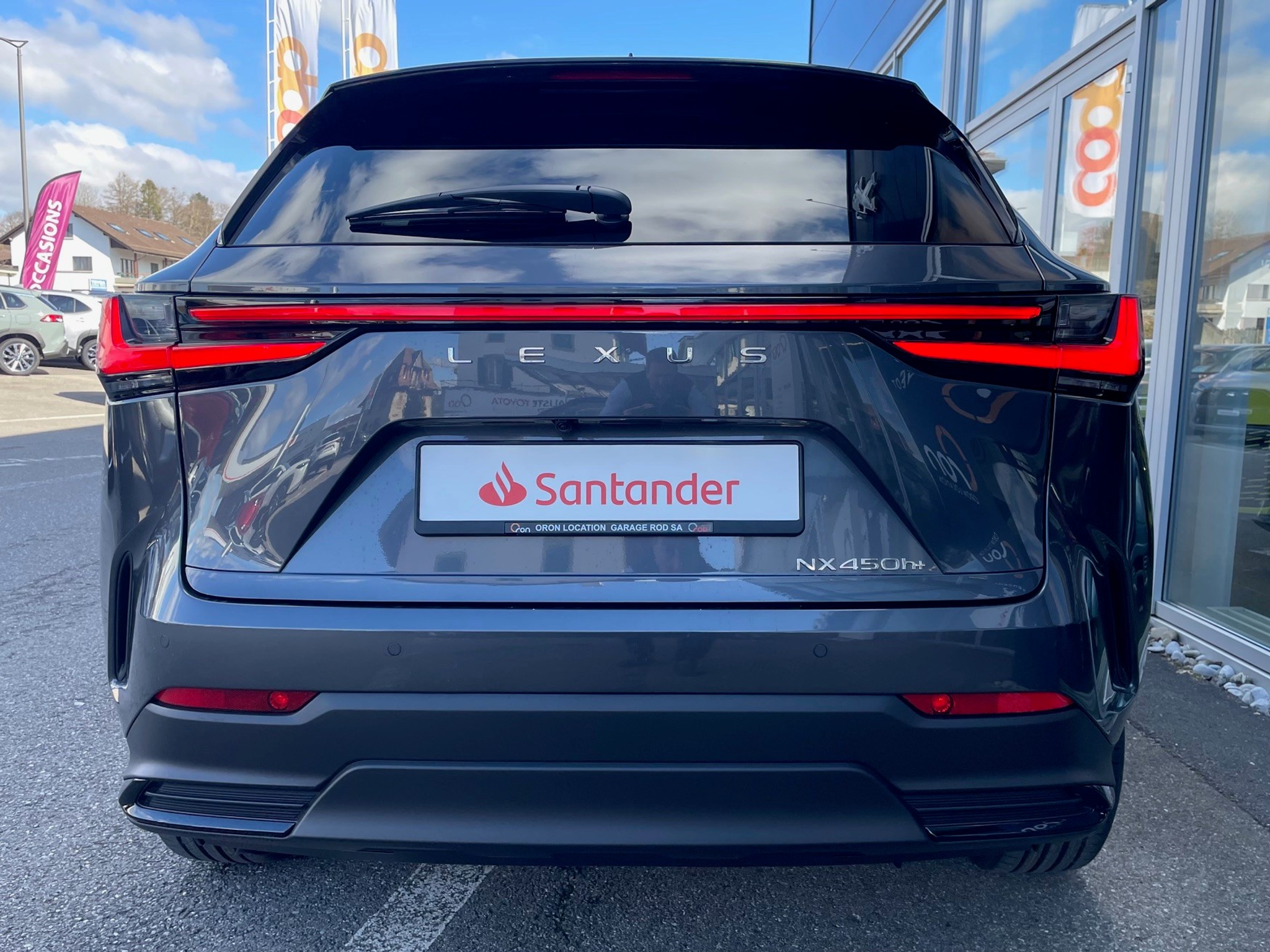 listing desktop thumbnail image 8