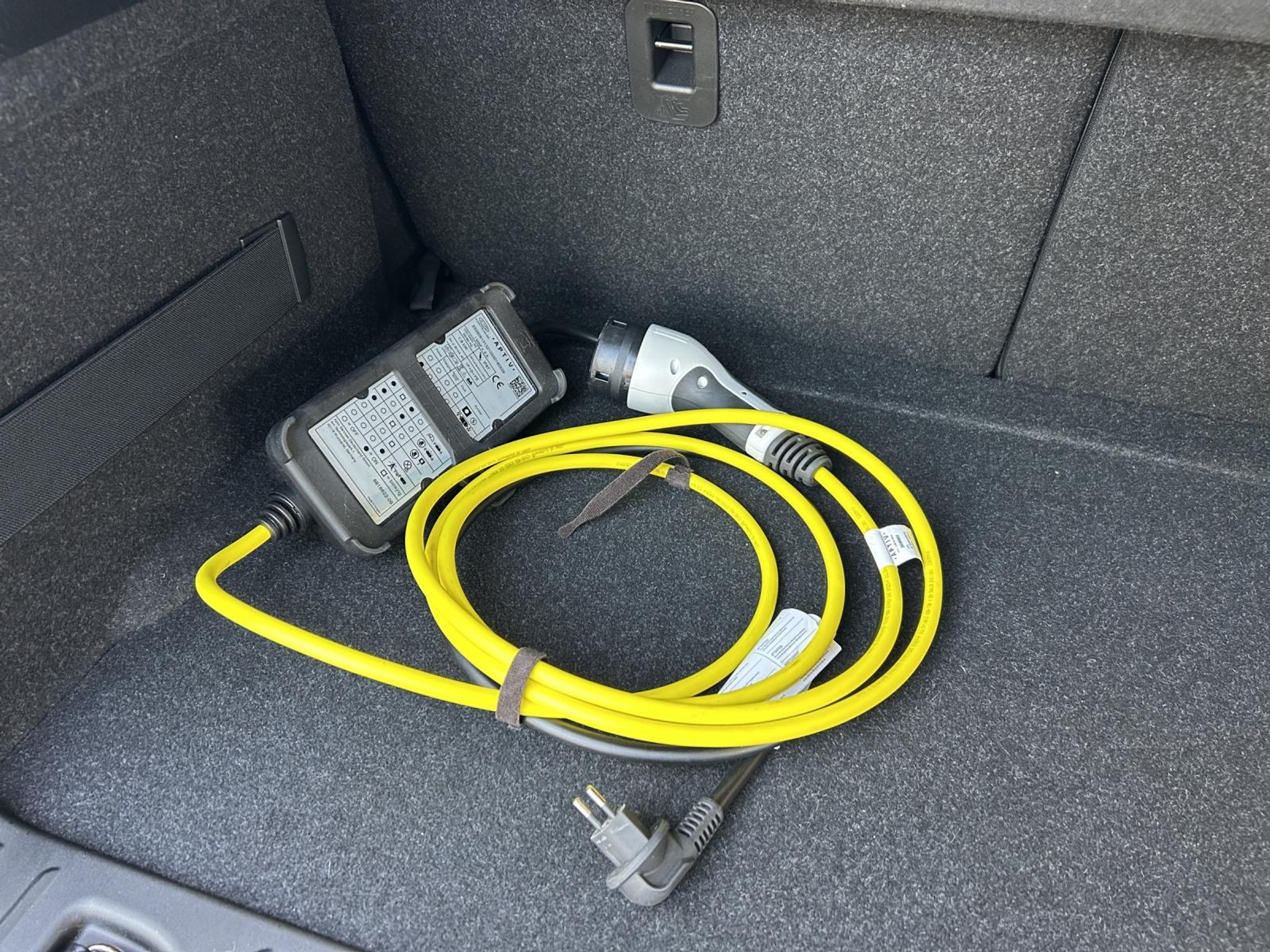 listing desktop thumbnail image 14