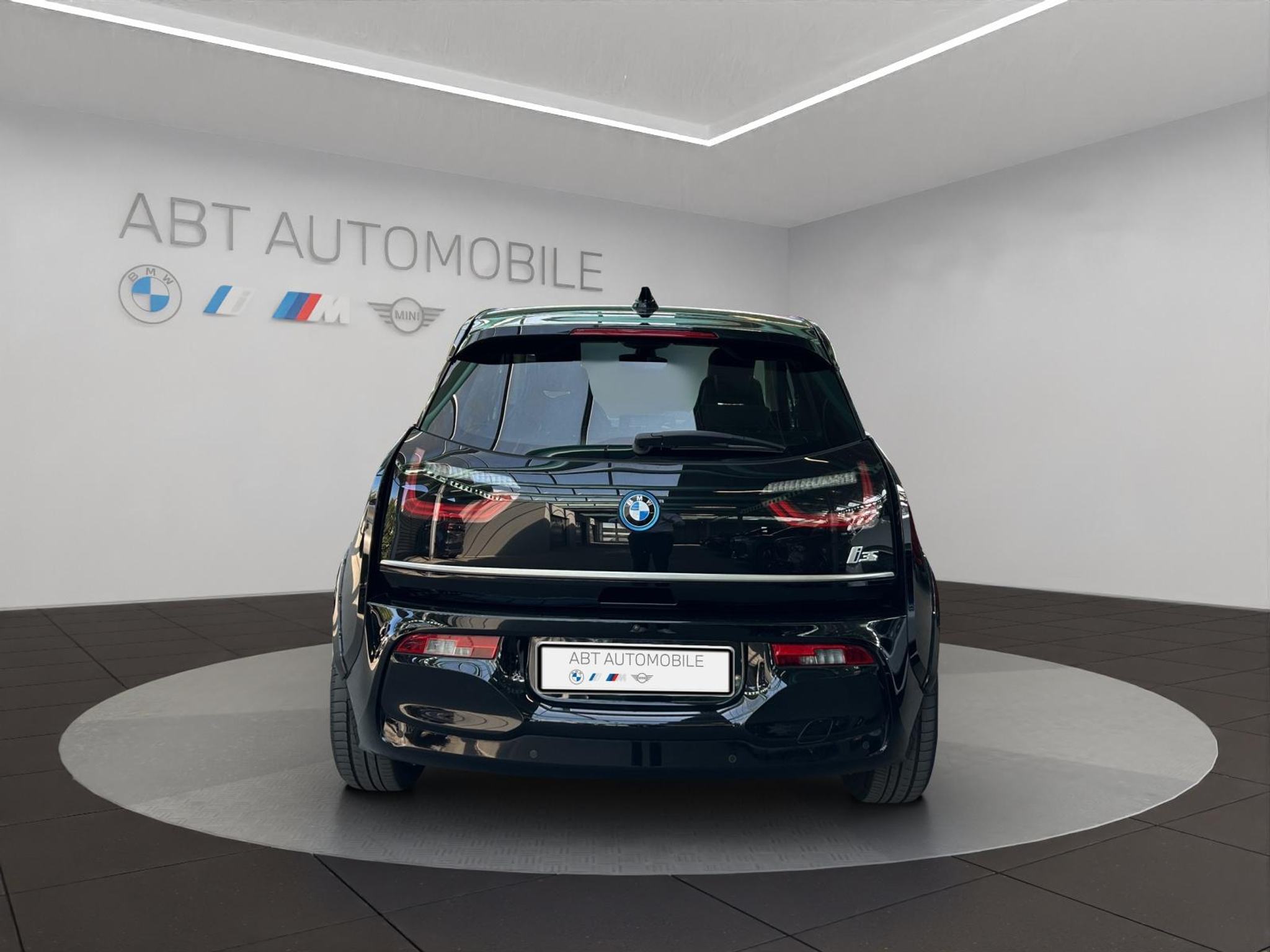 listing desktop thumbnail image 4