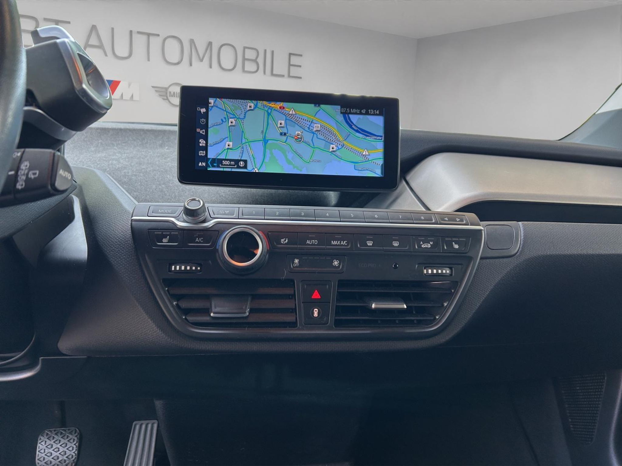 listing desktop thumbnail image 9