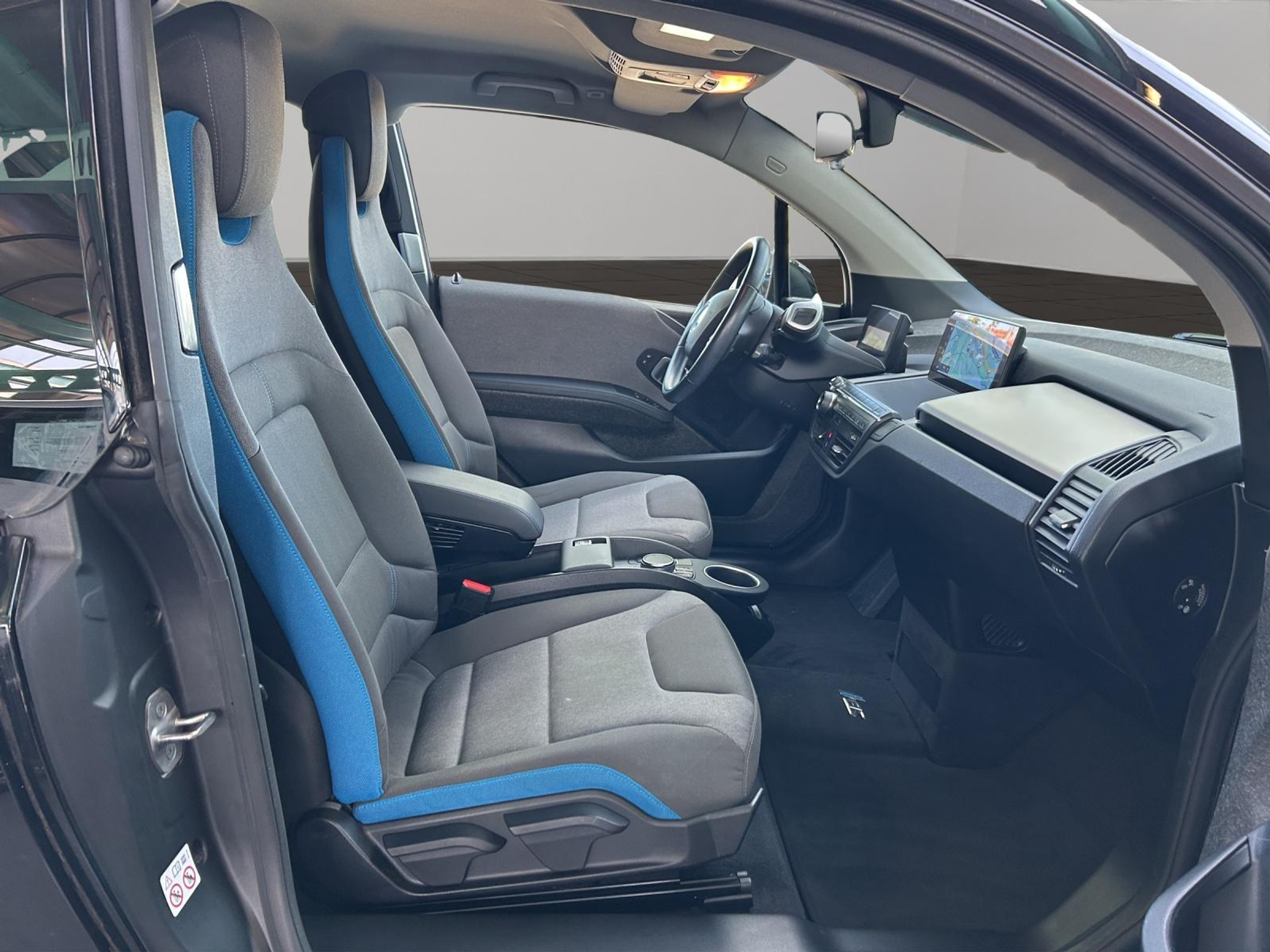 listing desktop thumbnail image 10