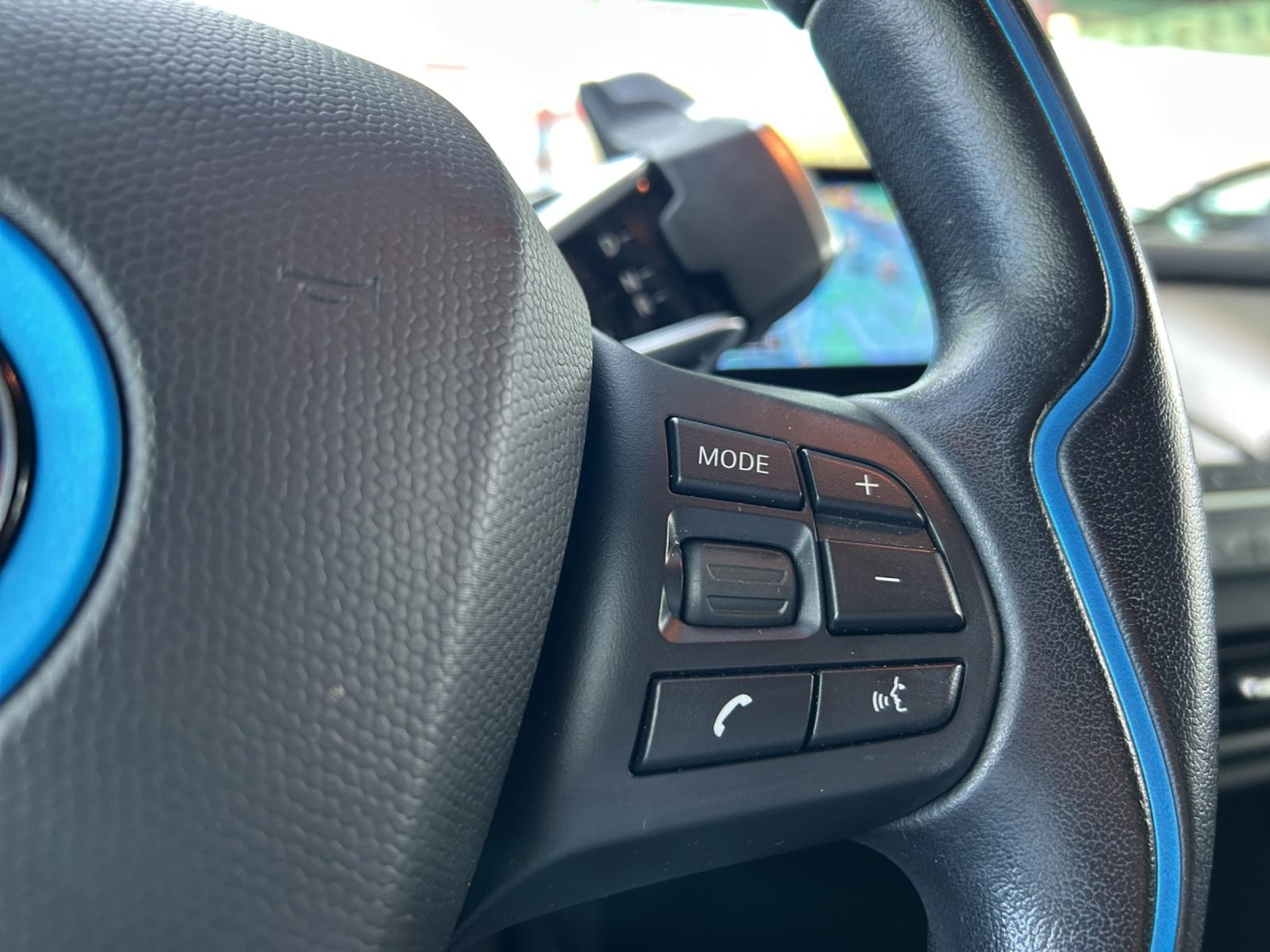 listing desktop thumbnail image 16