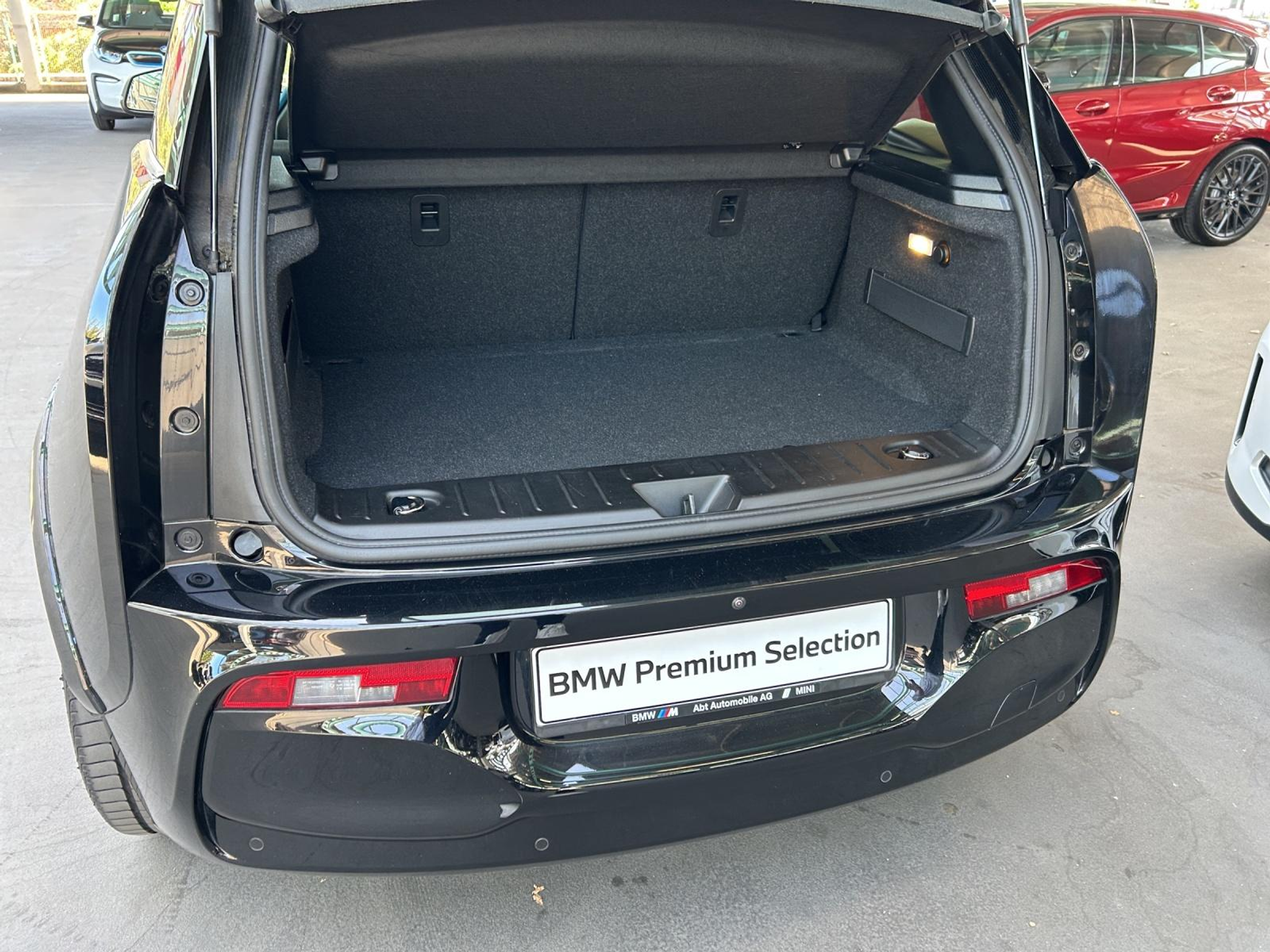 listing desktop thumbnail image 18