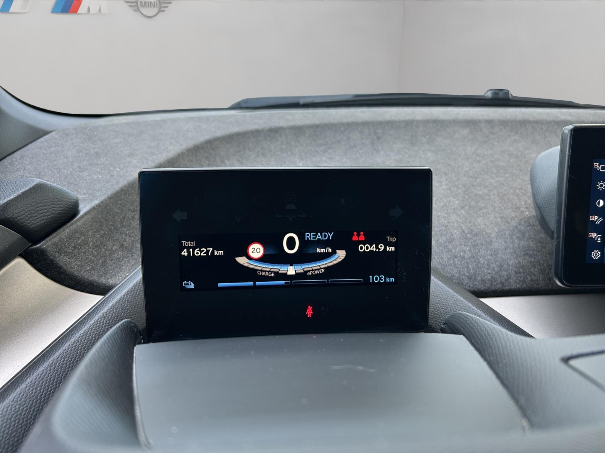 listing desktop thumbnail image 8