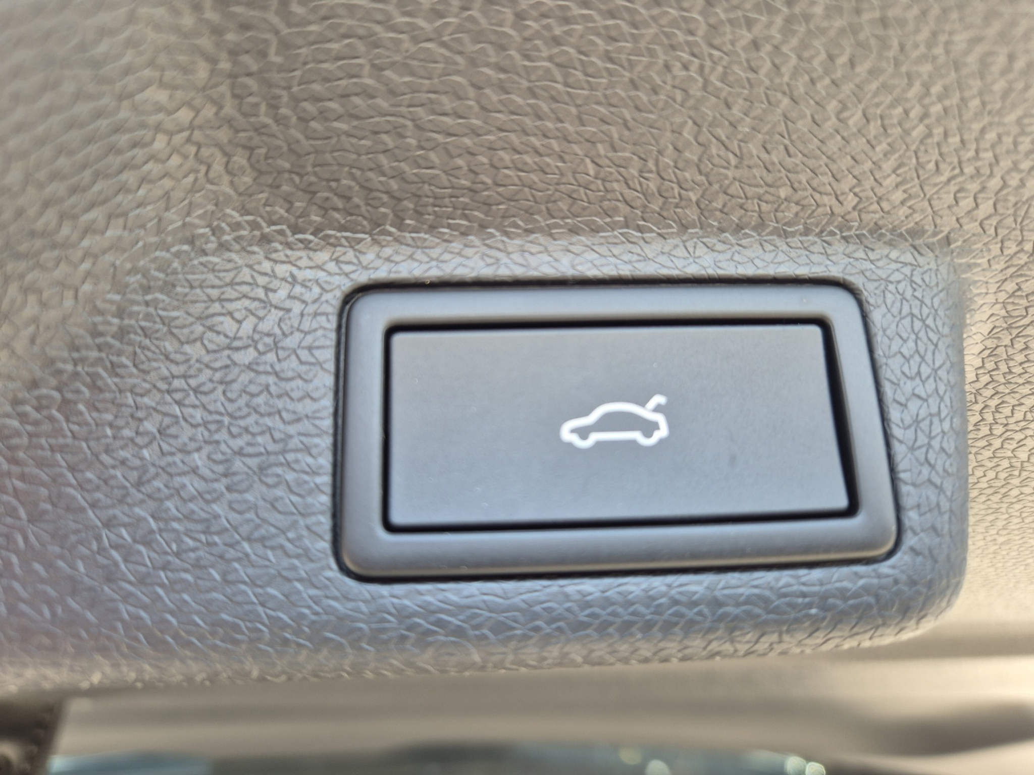 listing desktop thumbnail image 11