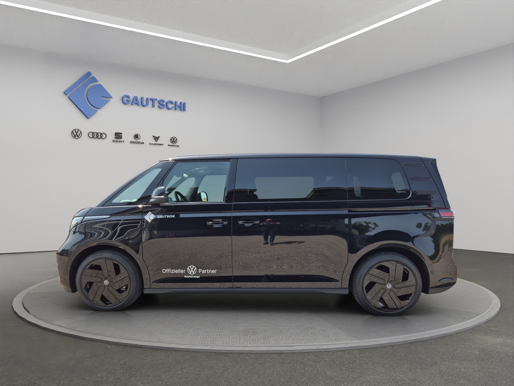 listing desktop thumbnail image 1