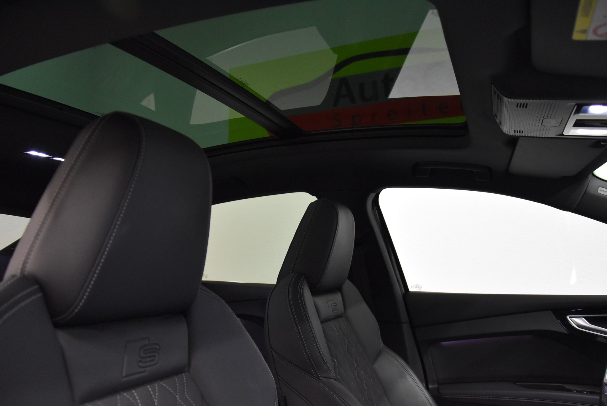 listing desktop thumbnail image 10