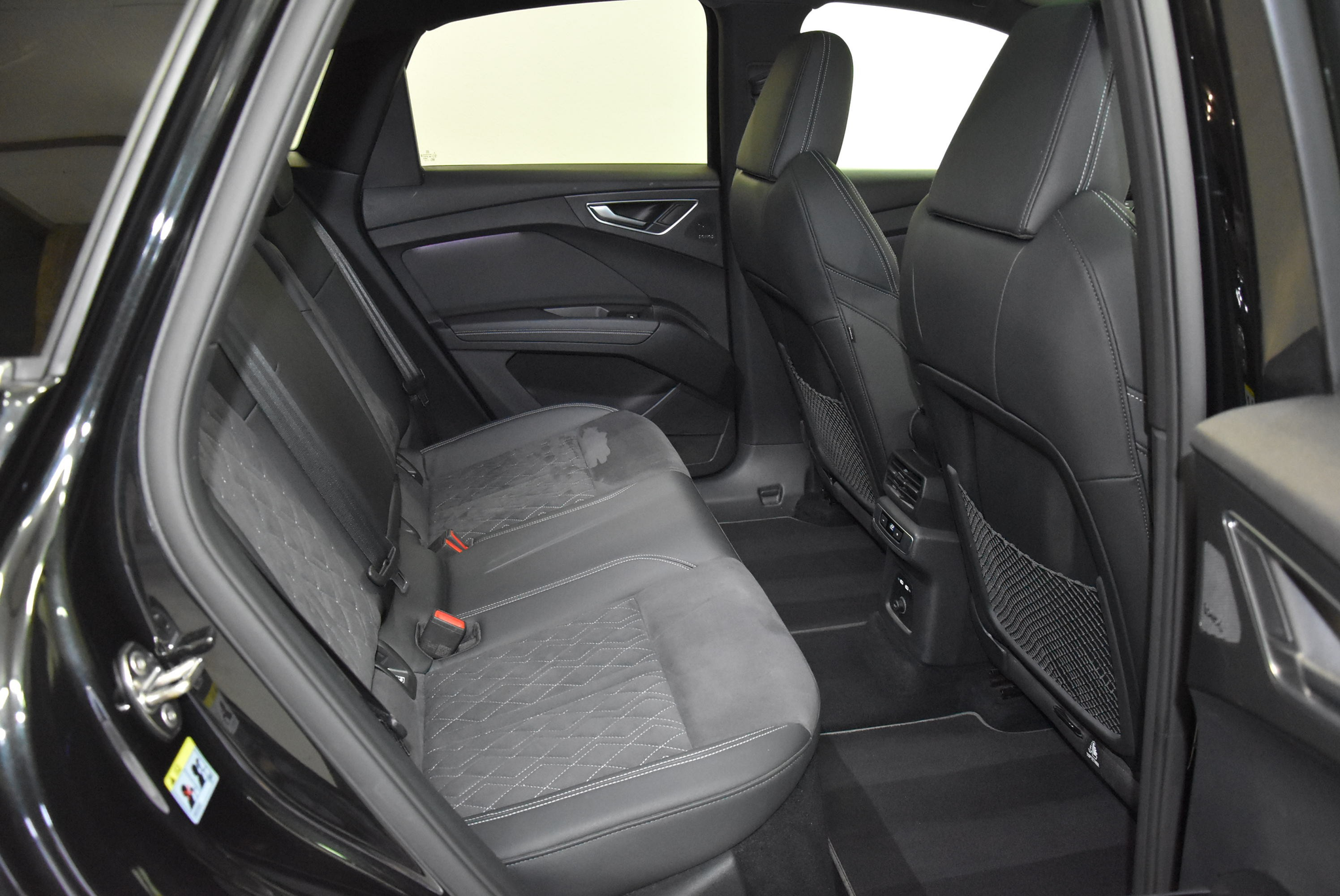 listing desktop thumbnail image 8