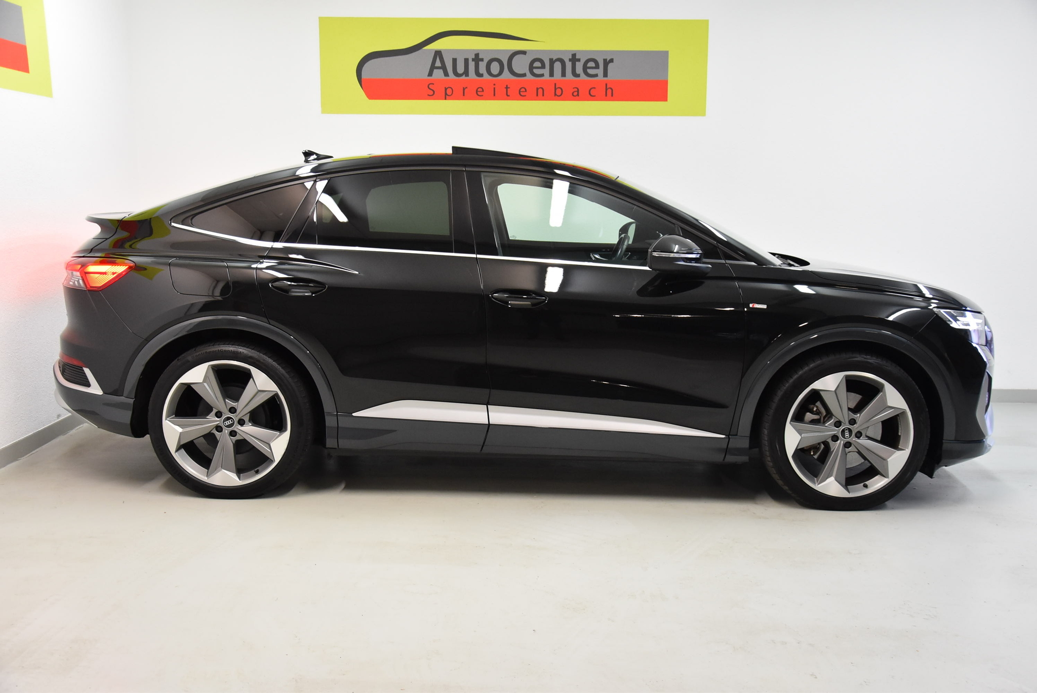 listing desktop thumbnail image 11