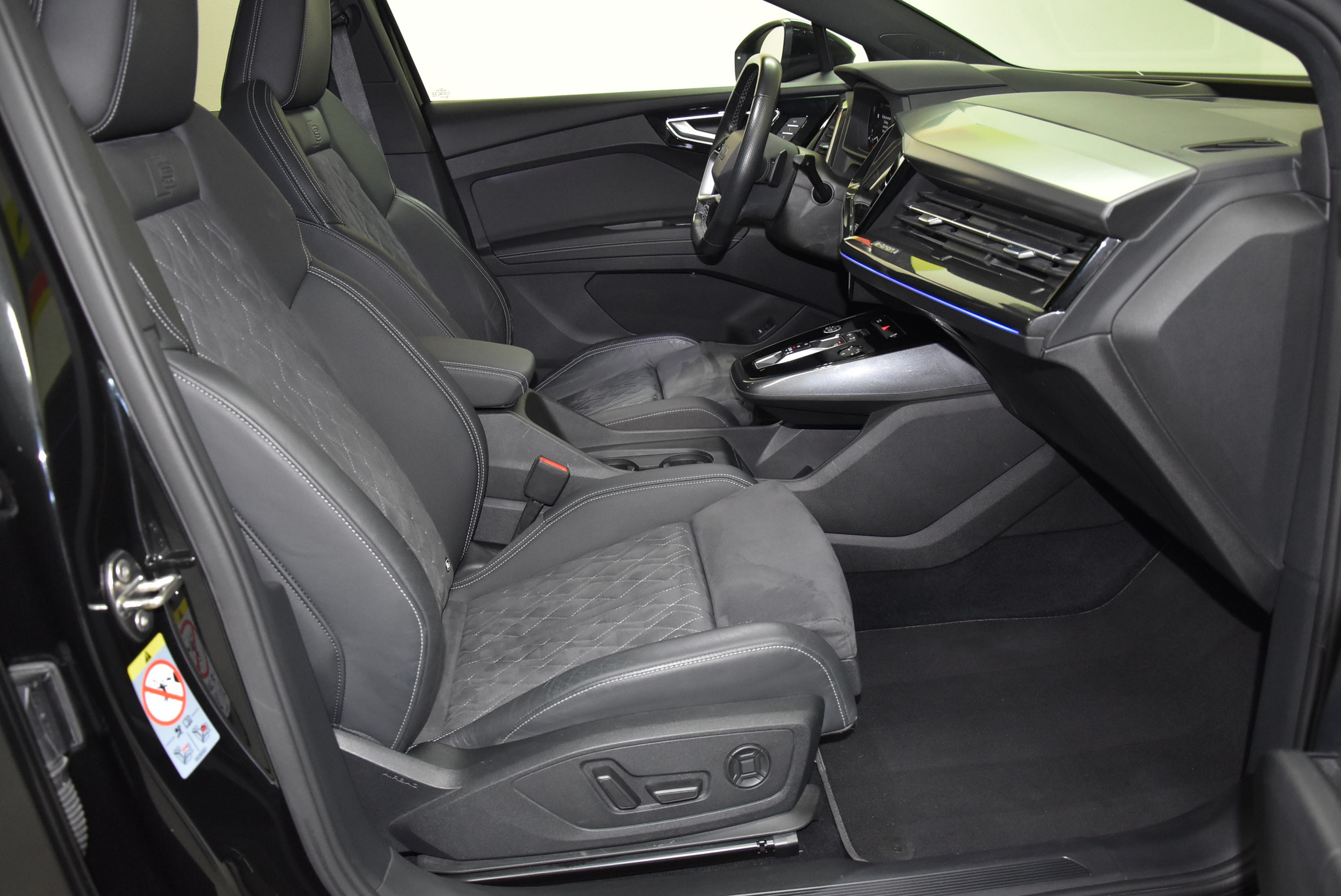 listing desktop thumbnail image 2