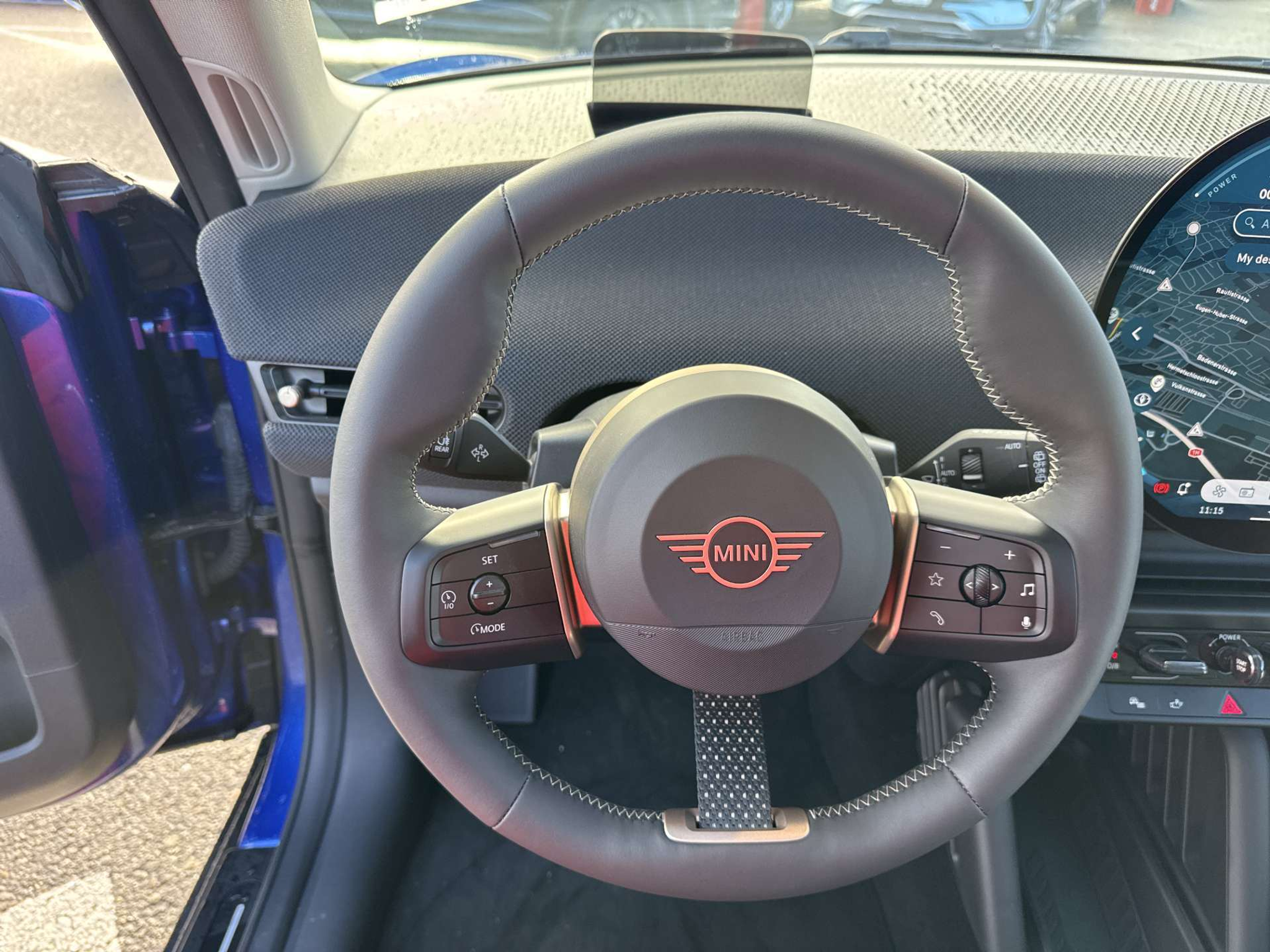 listing desktop thumbnail image 15