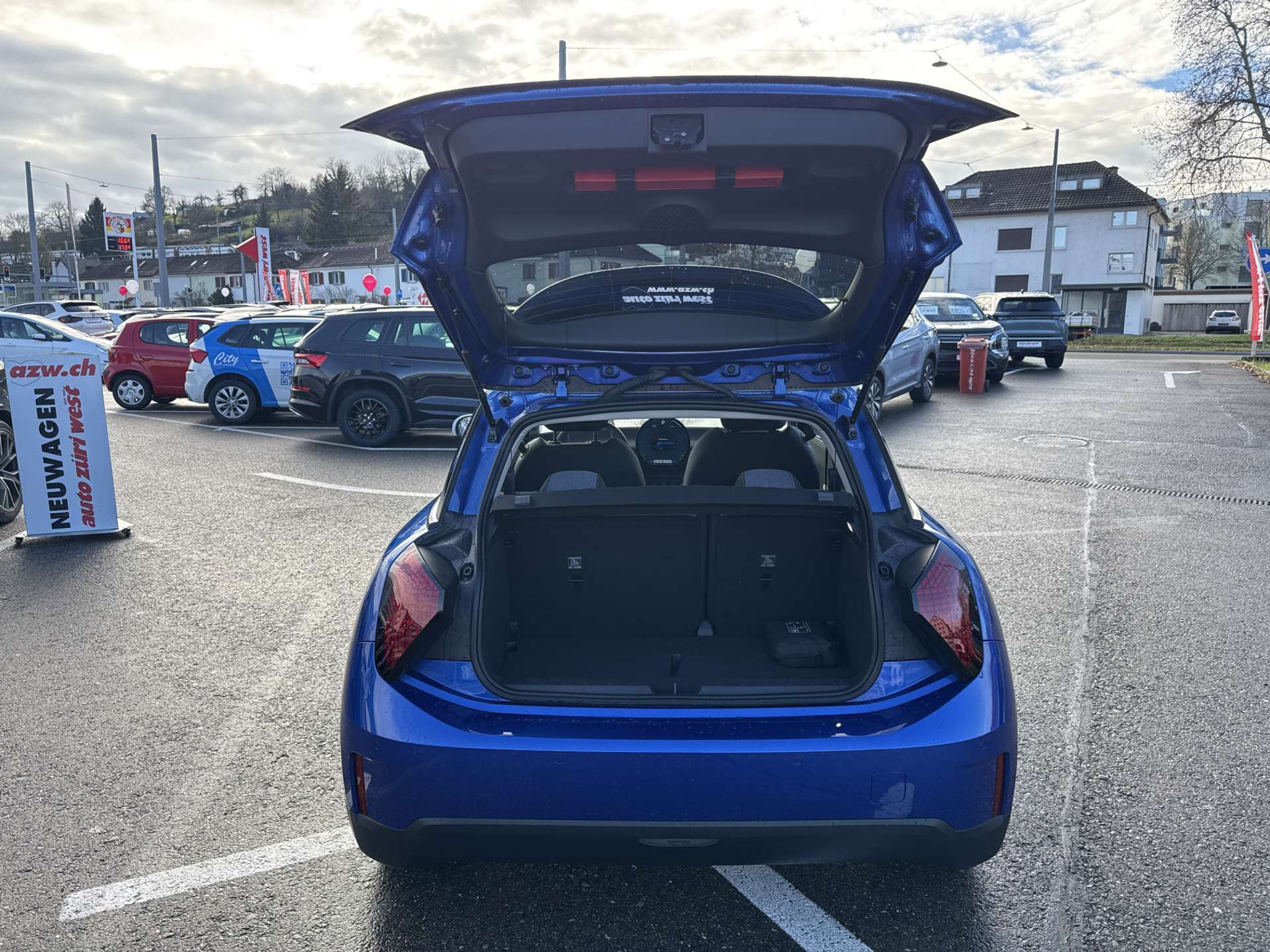 listing desktop thumbnail image 7