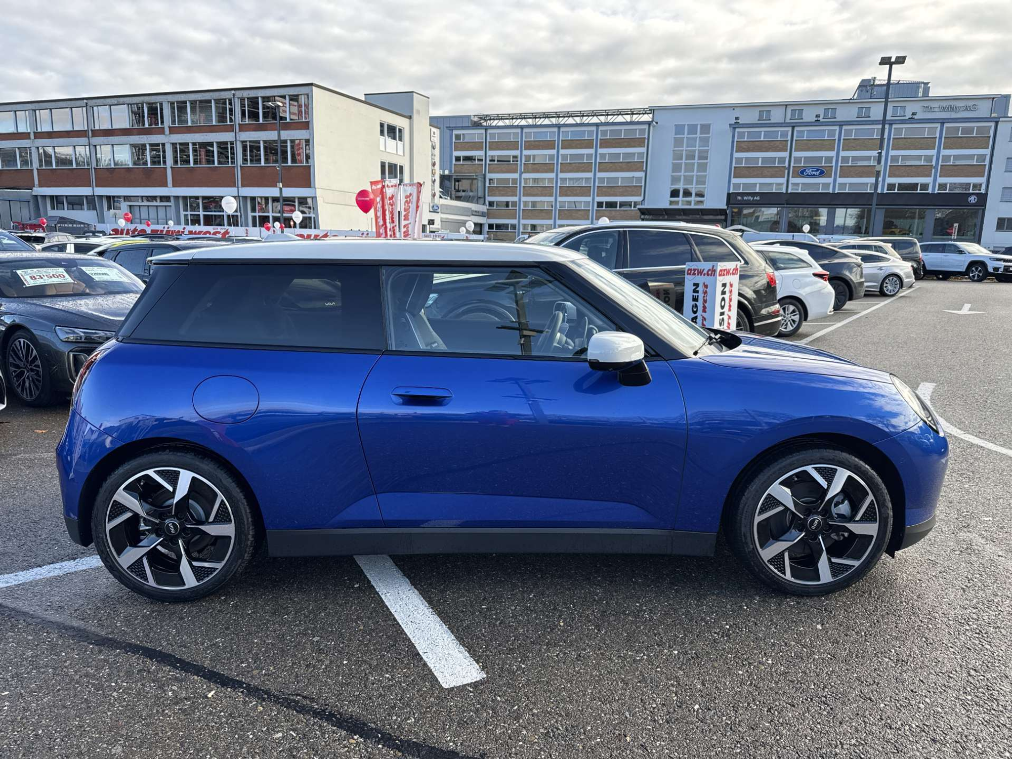 listing desktop thumbnail image 10