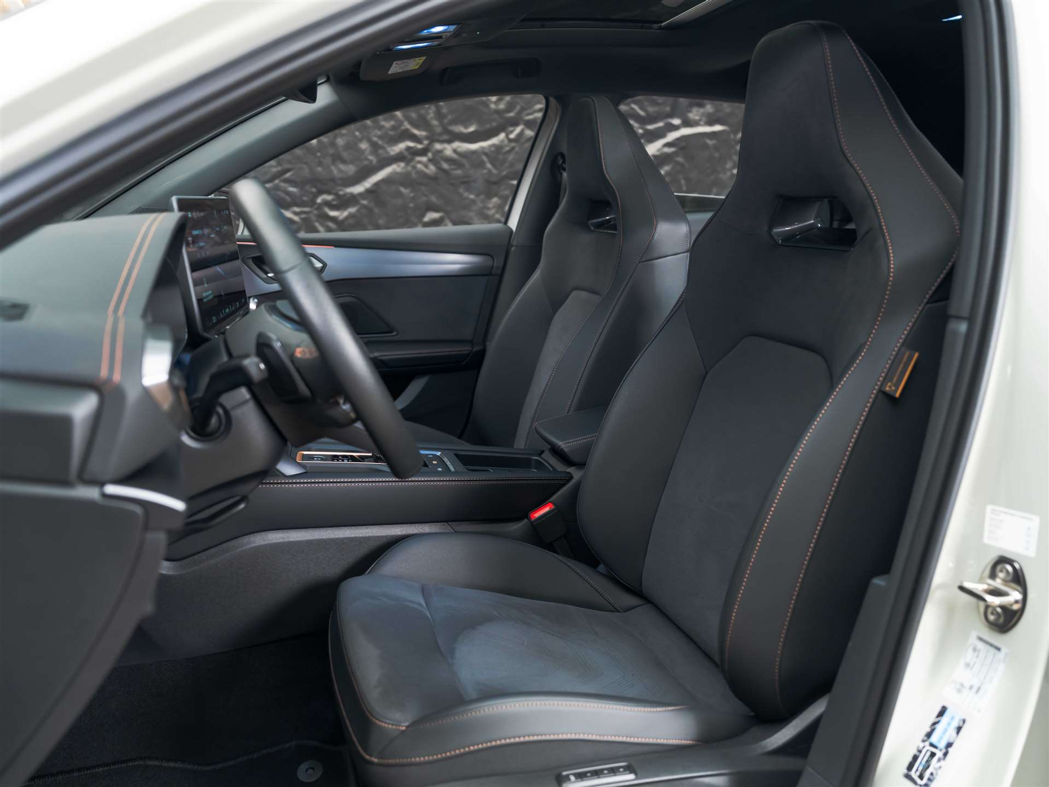 listing desktop thumbnail image 9