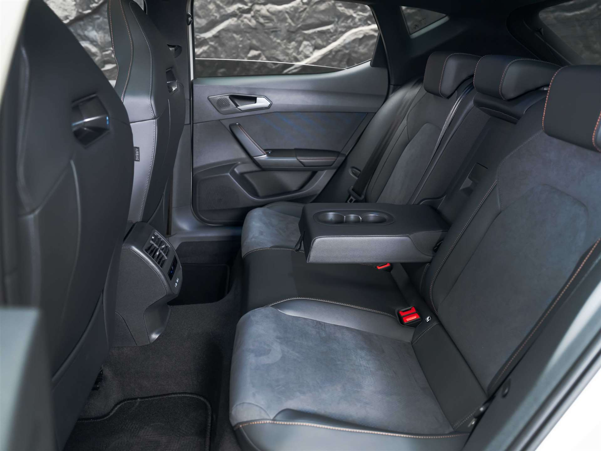 listing desktop thumbnail image 14