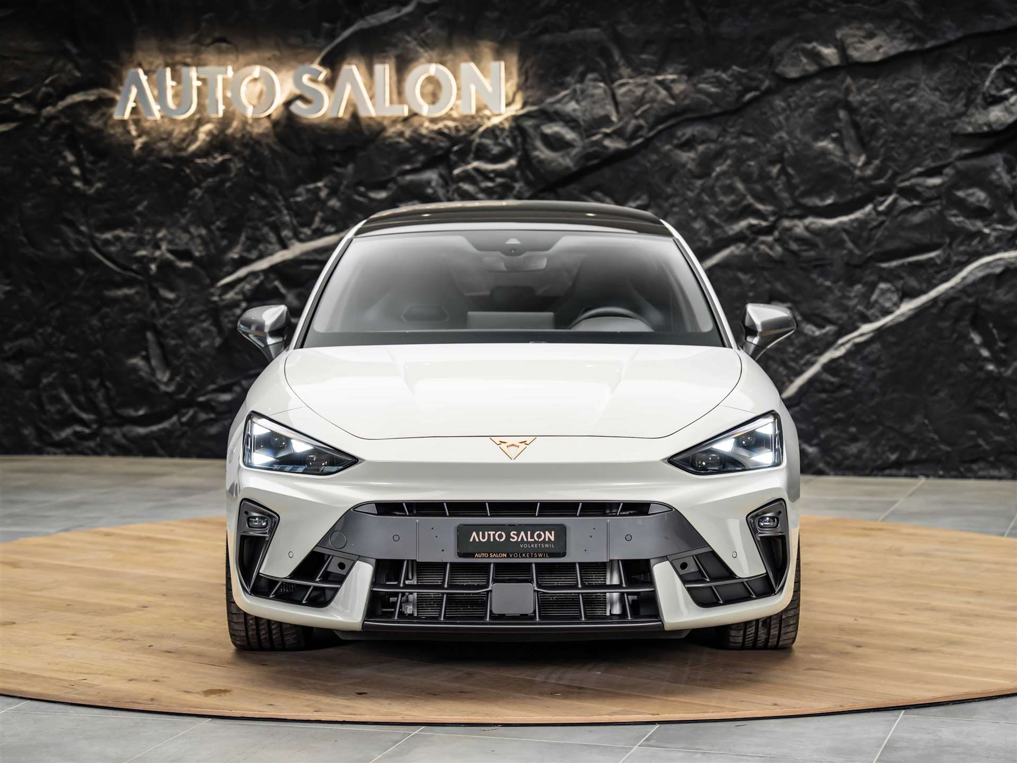 listing desktop thumbnail image 6