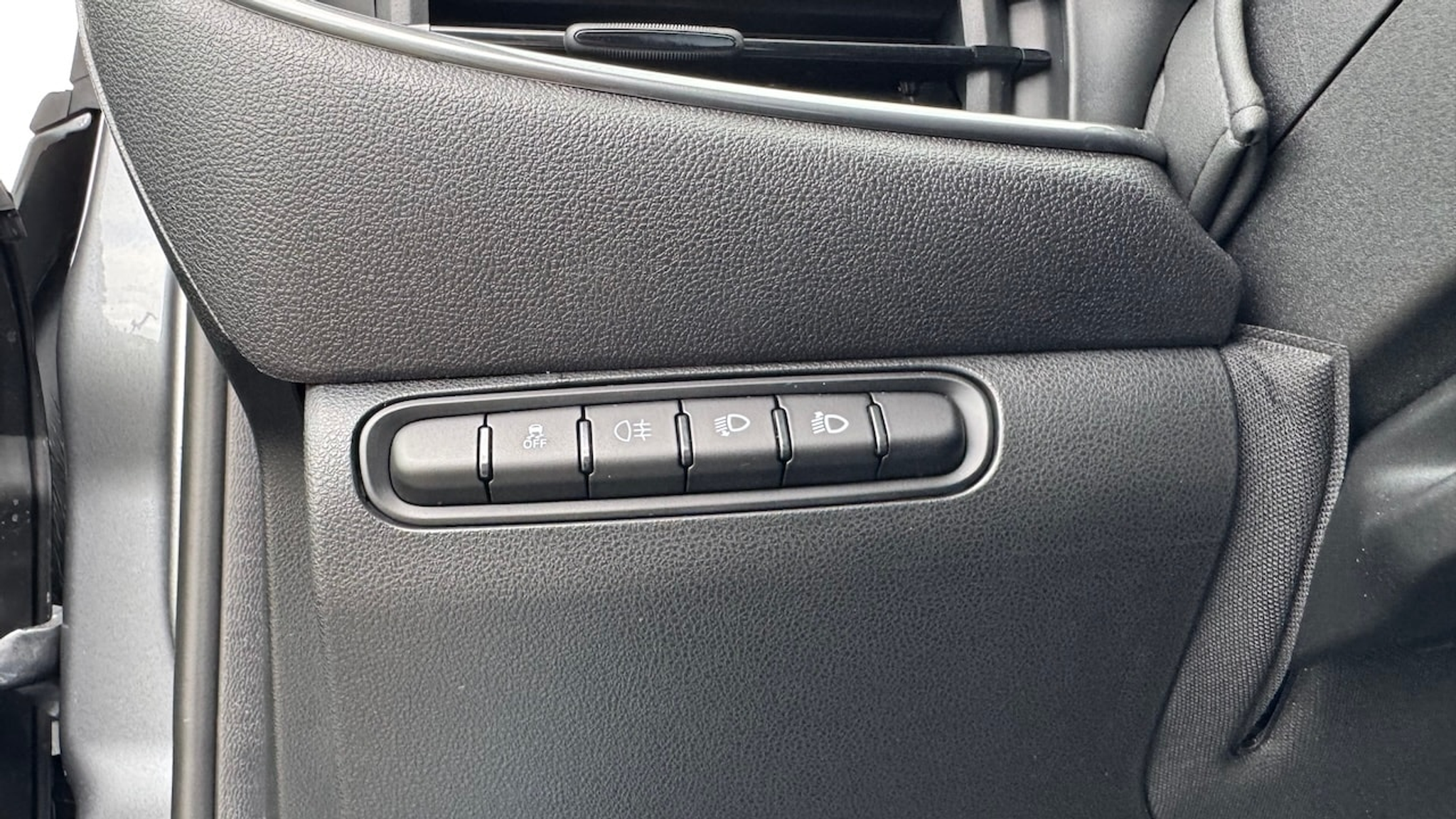 listing desktop thumbnail image 21