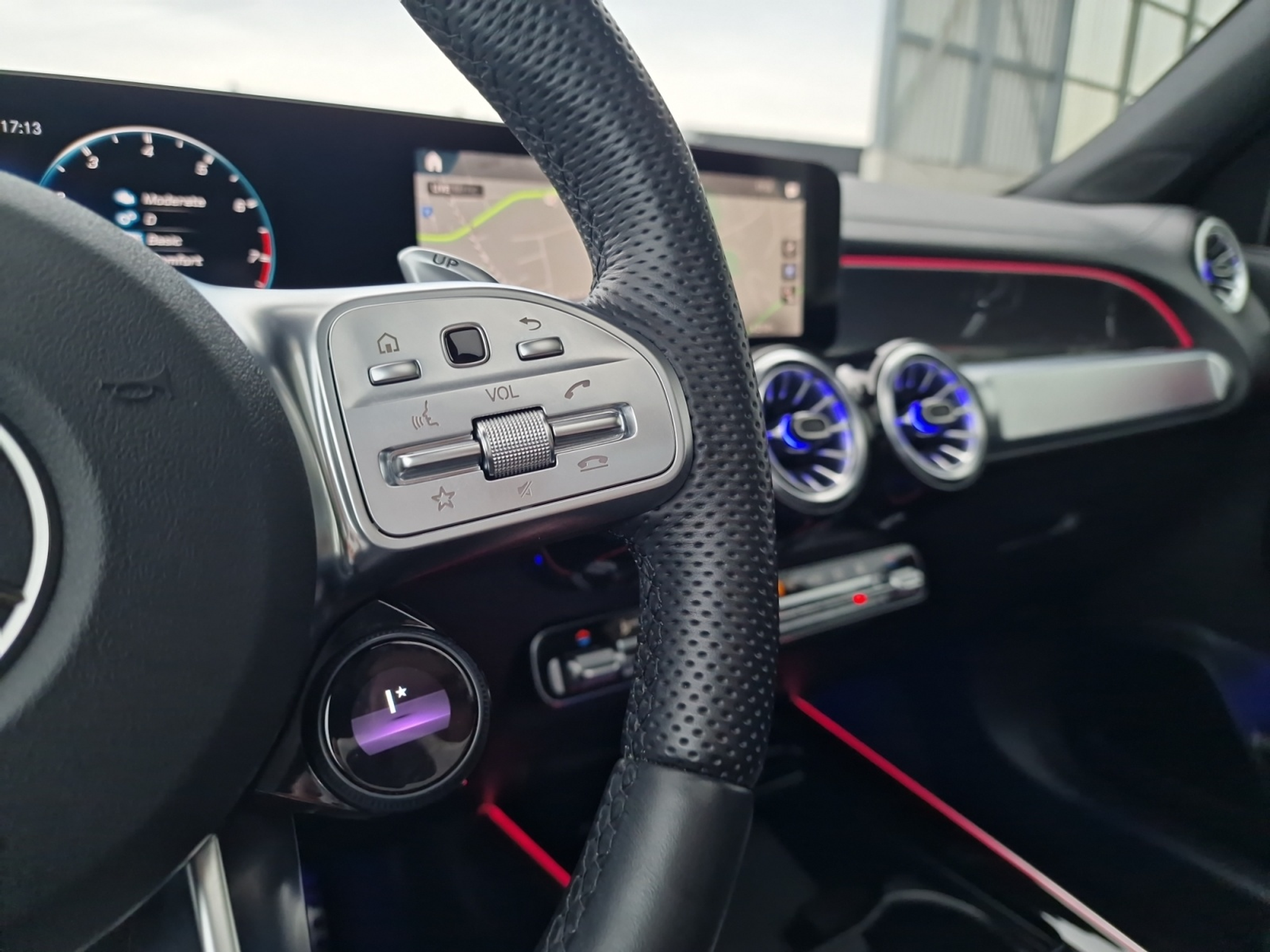 listing desktop thumbnail image 16