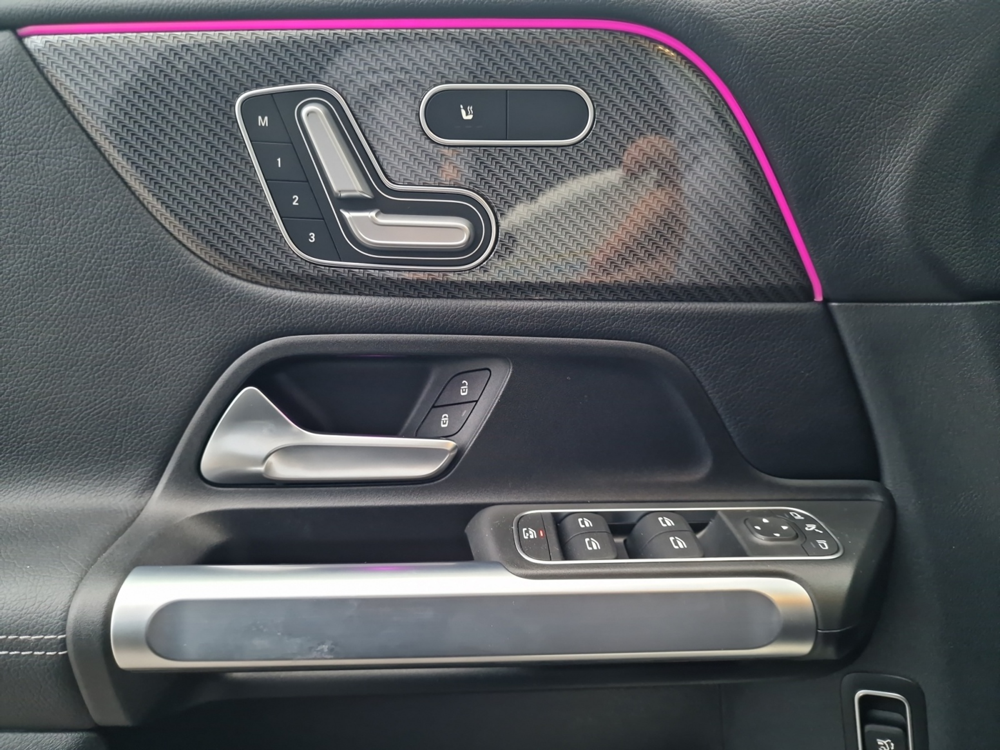 listing desktop thumbnail image 12