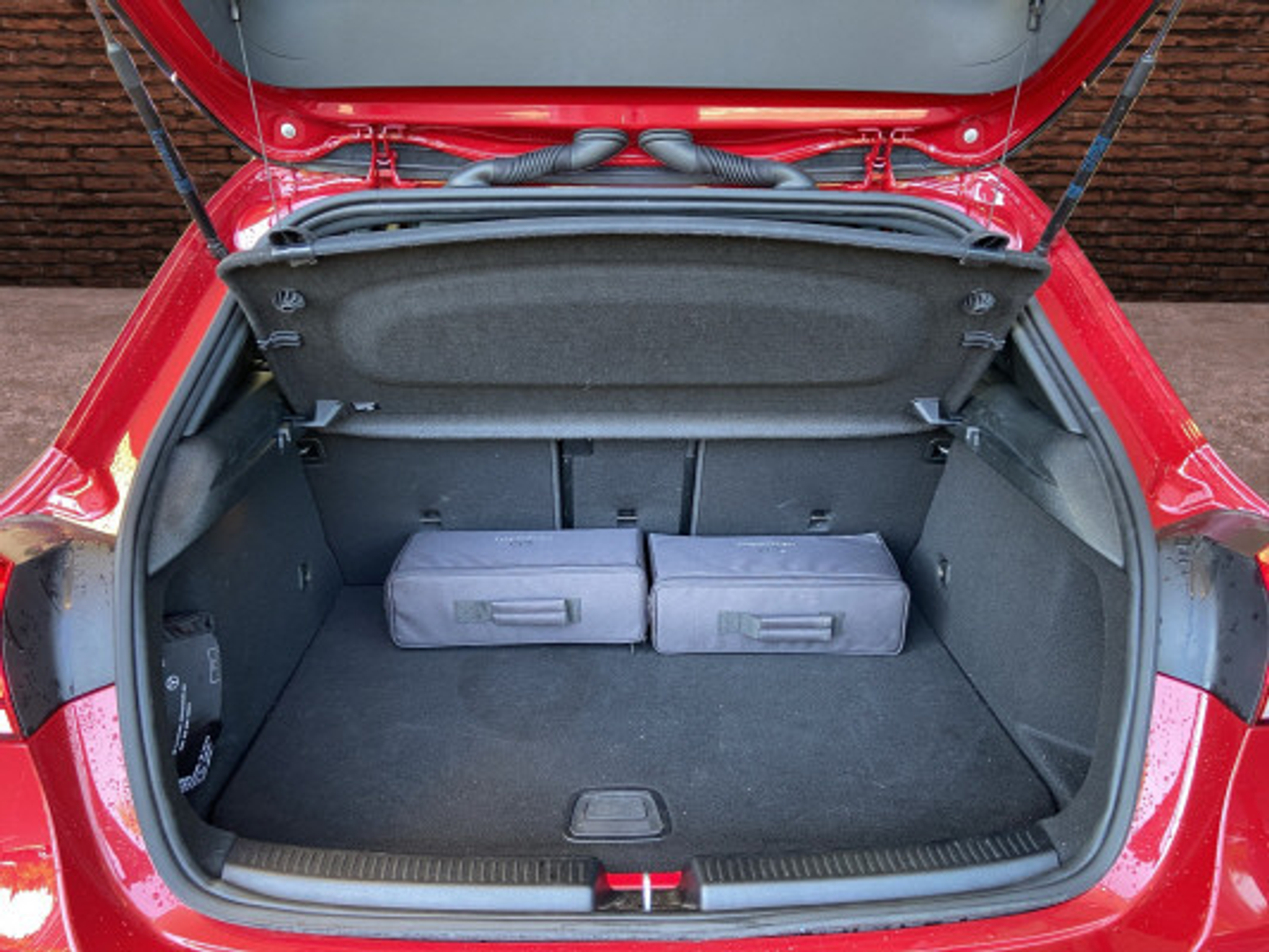 listing desktop thumbnail image 6