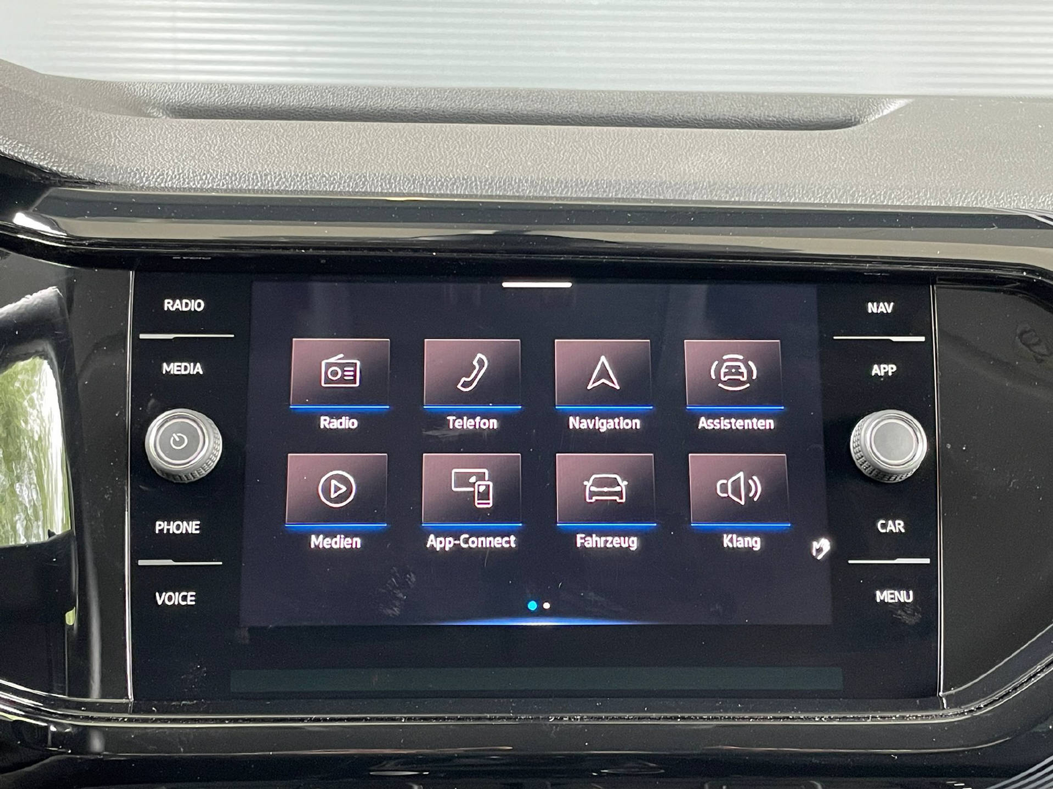 listing desktop thumbnail image 13