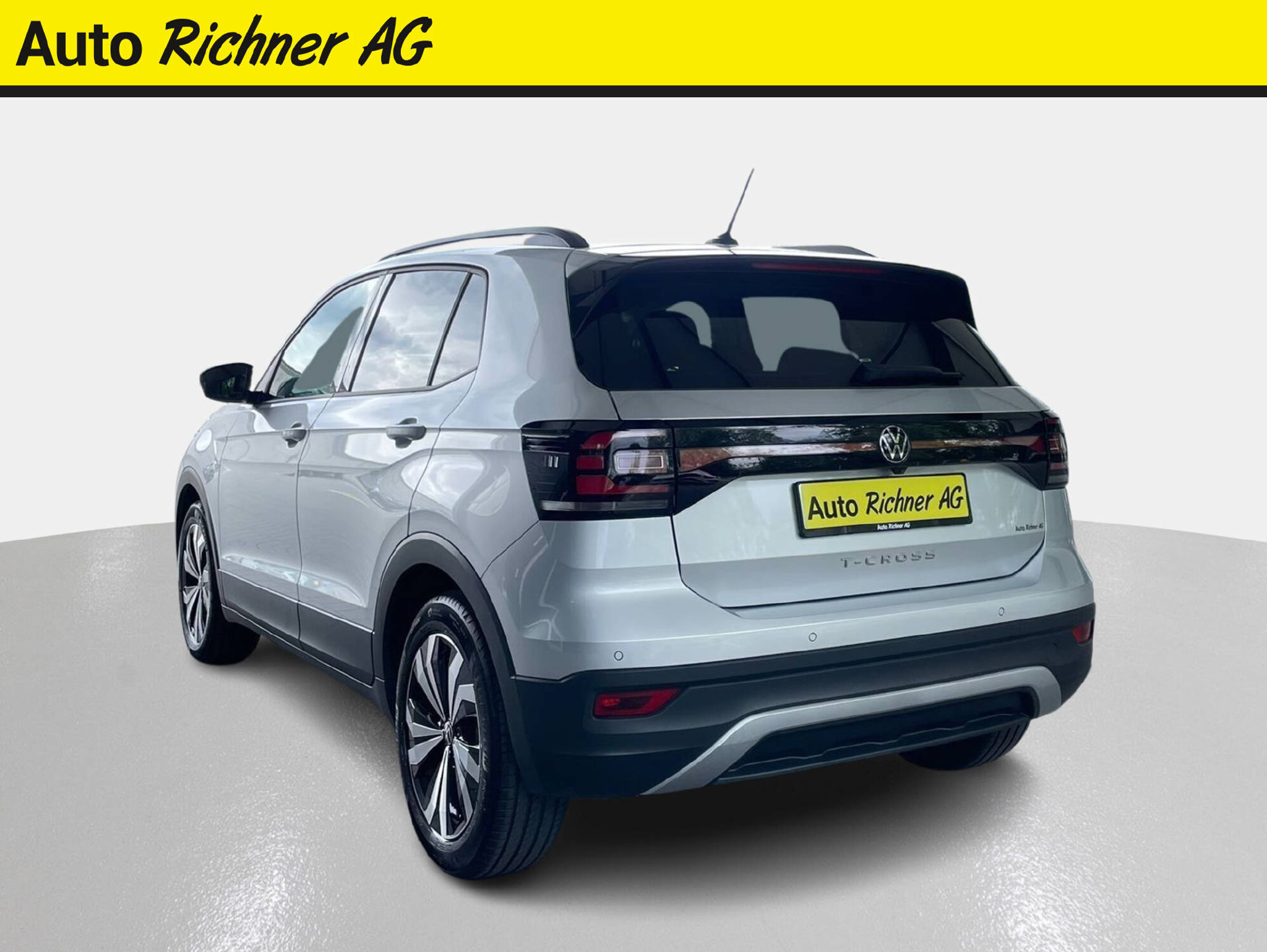 listing desktop thumbnail image 4