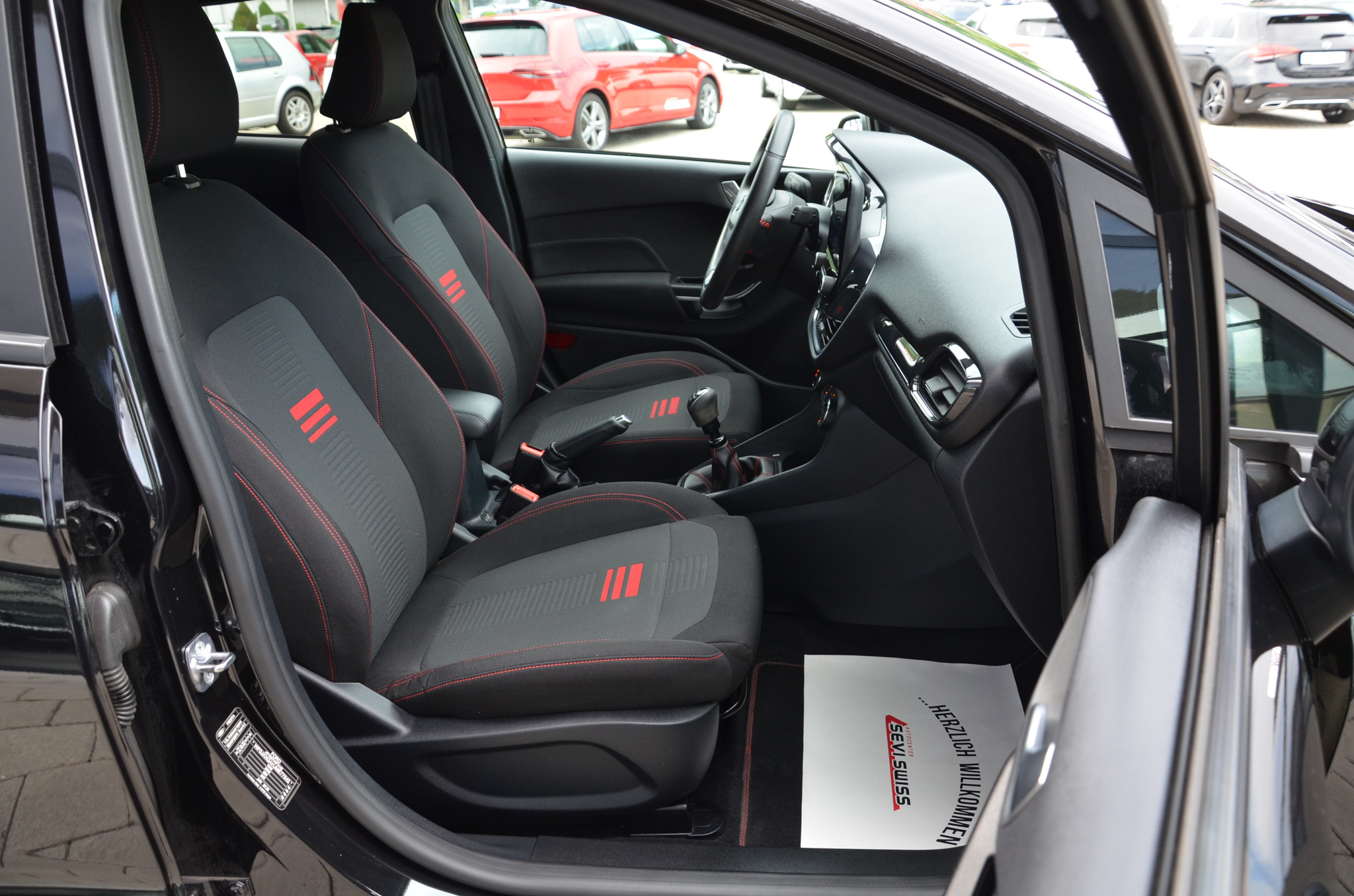 listing desktop thumbnail image 17