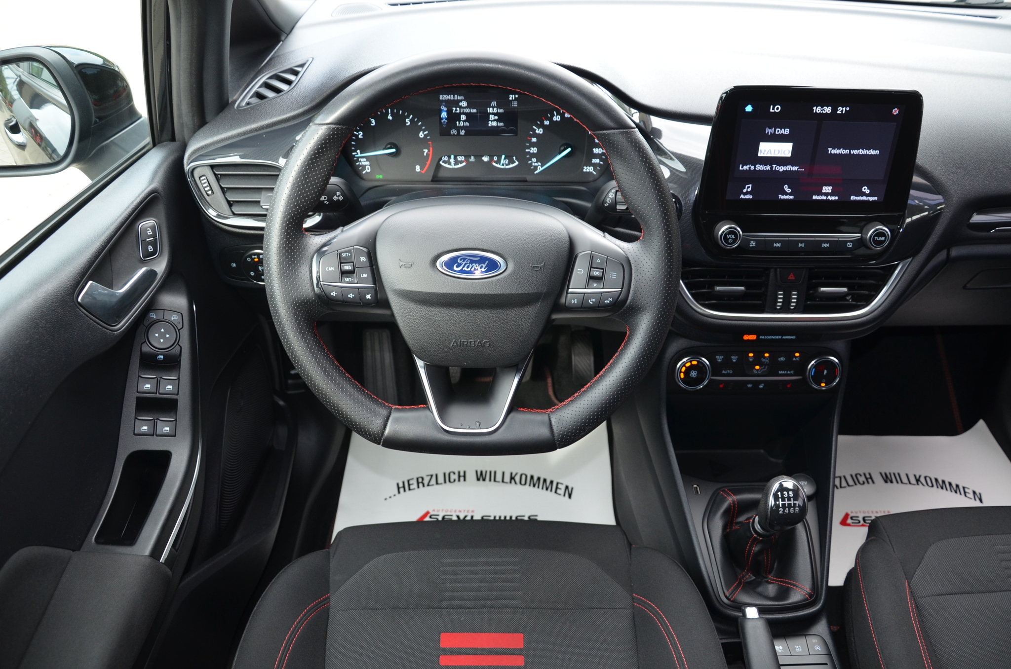 listing desktop thumbnail image 15