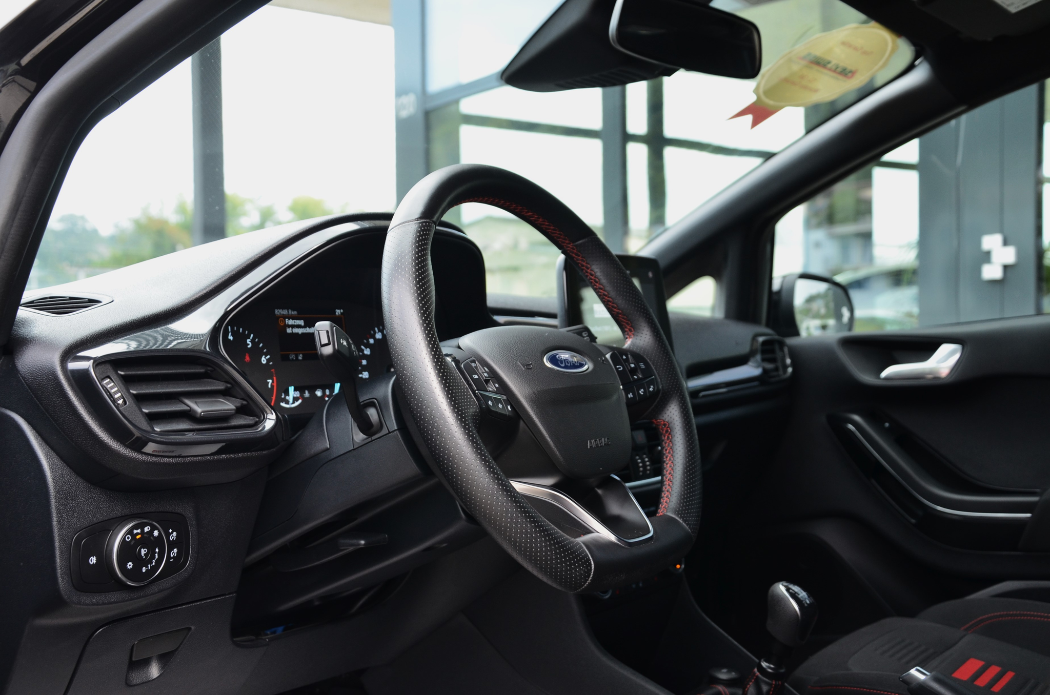 listing desktop thumbnail image 13