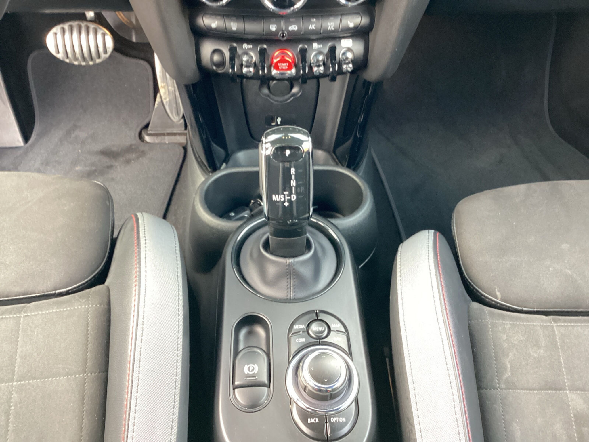 listing desktop thumbnail image 12