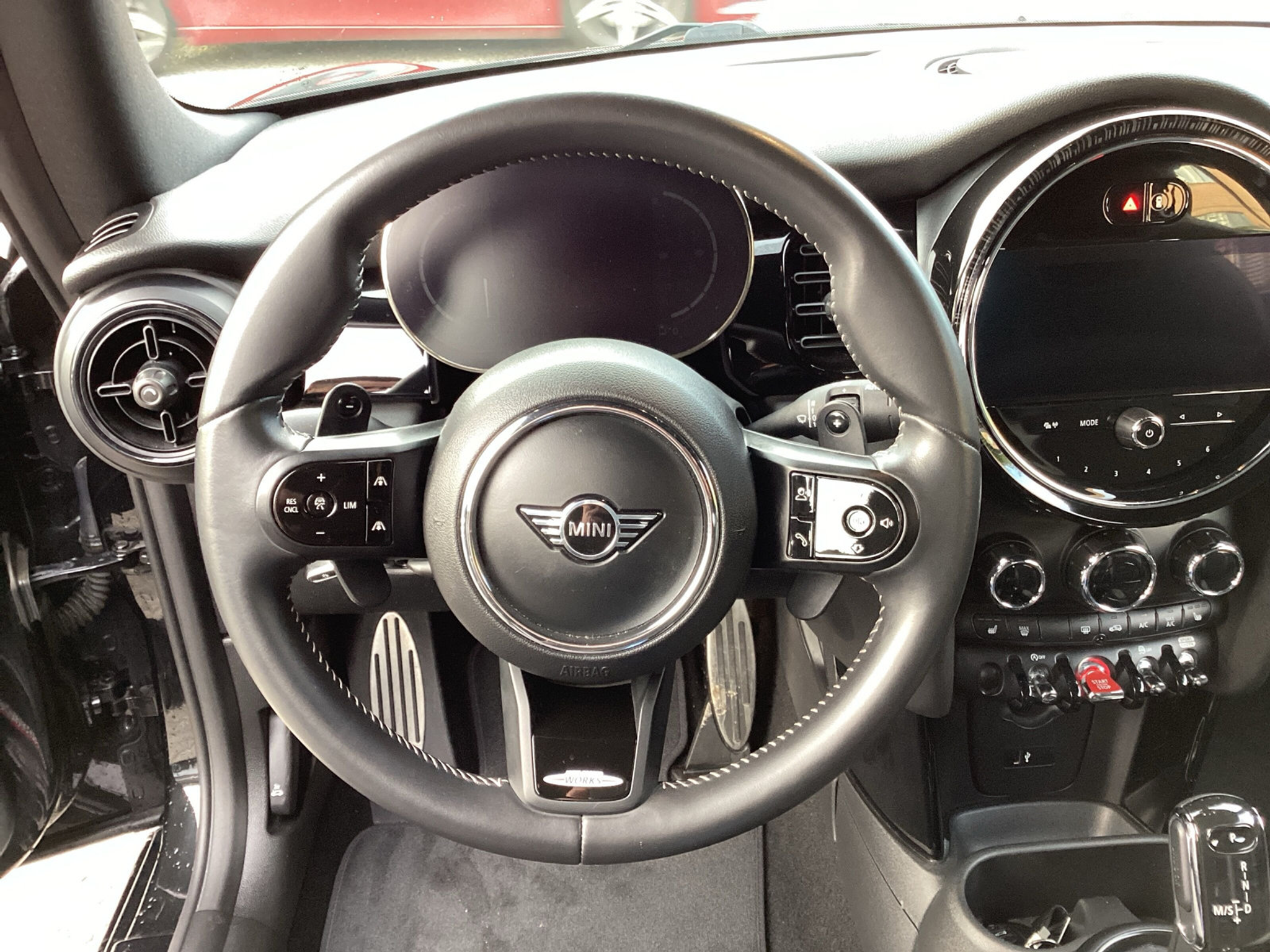 listing desktop thumbnail image 11