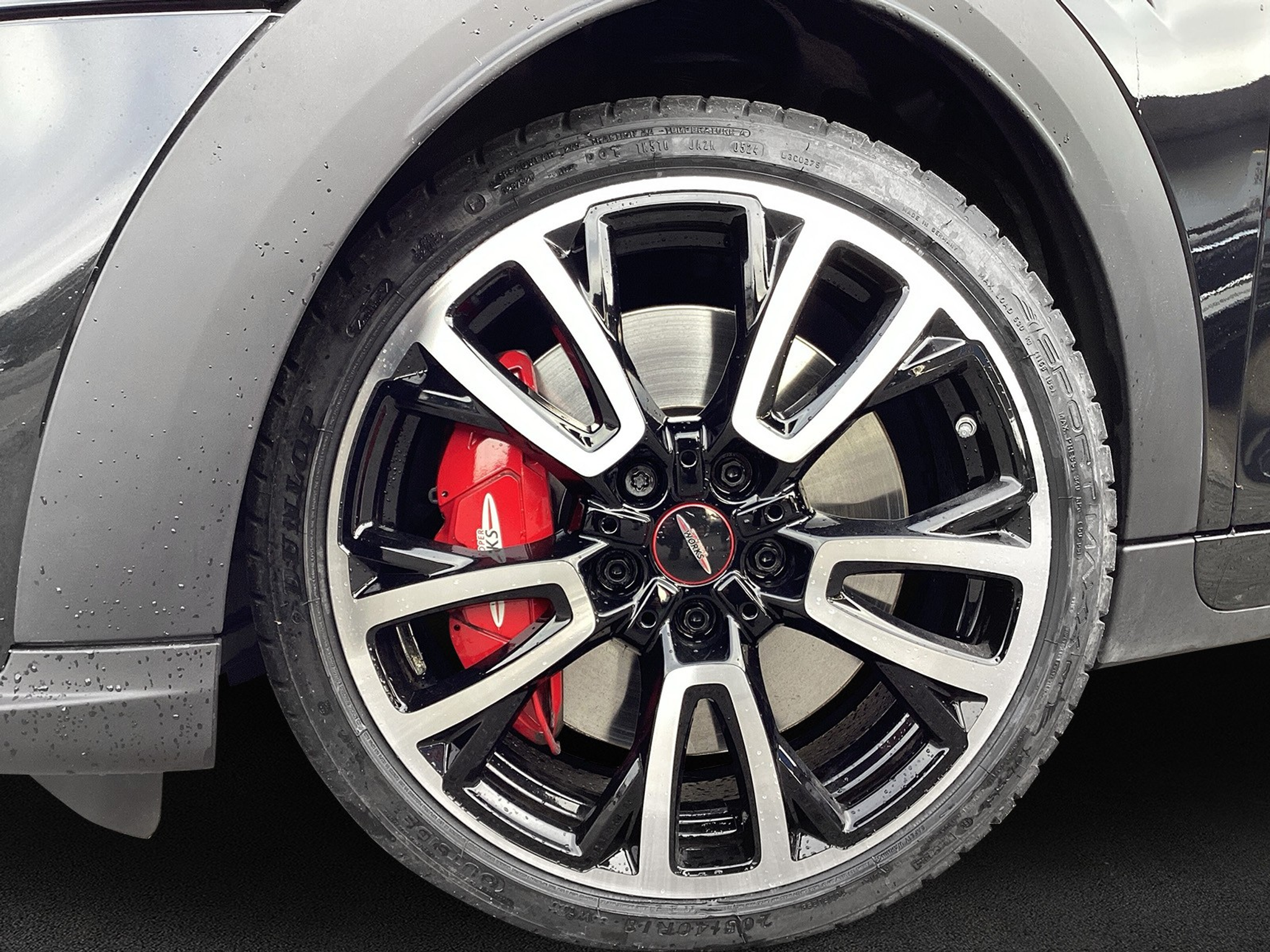 listing desktop thumbnail image 8