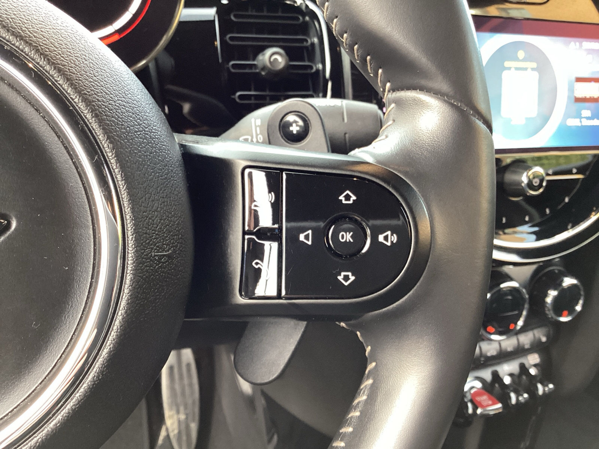 listing desktop thumbnail image 15