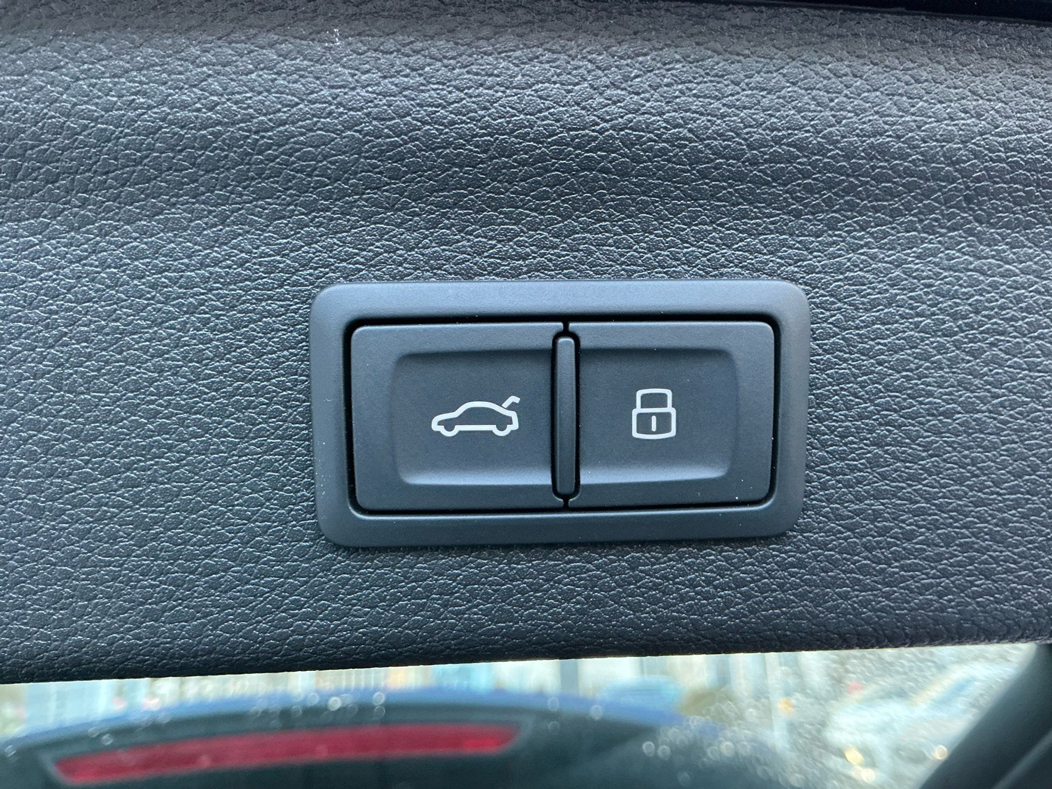 listing desktop thumbnail image 22