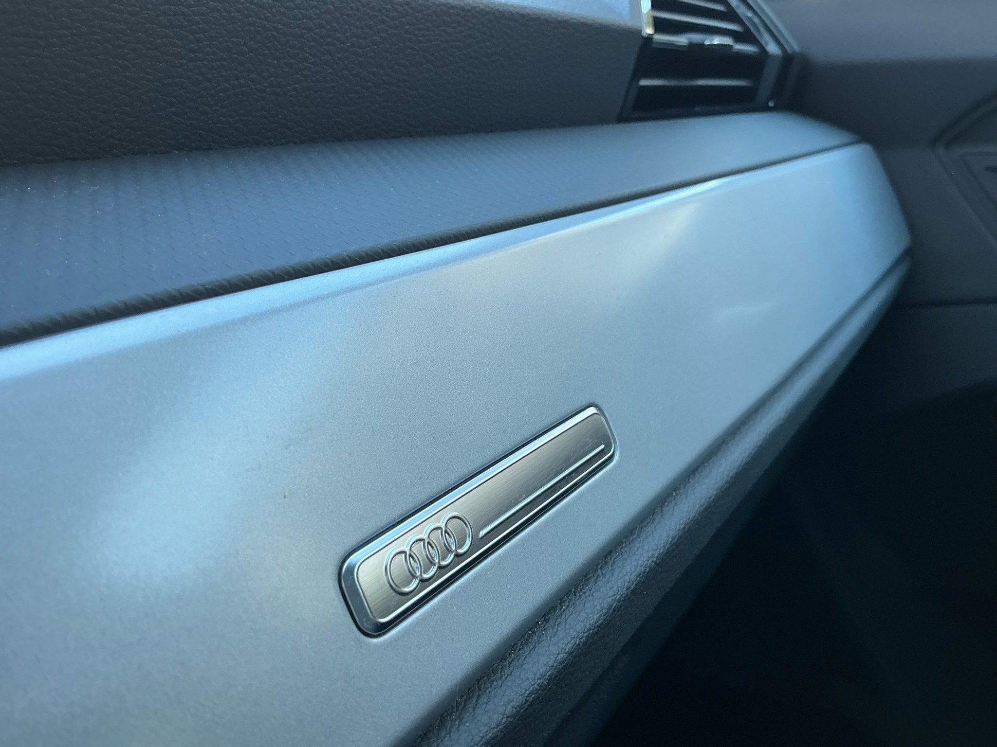 listing desktop thumbnail image 20