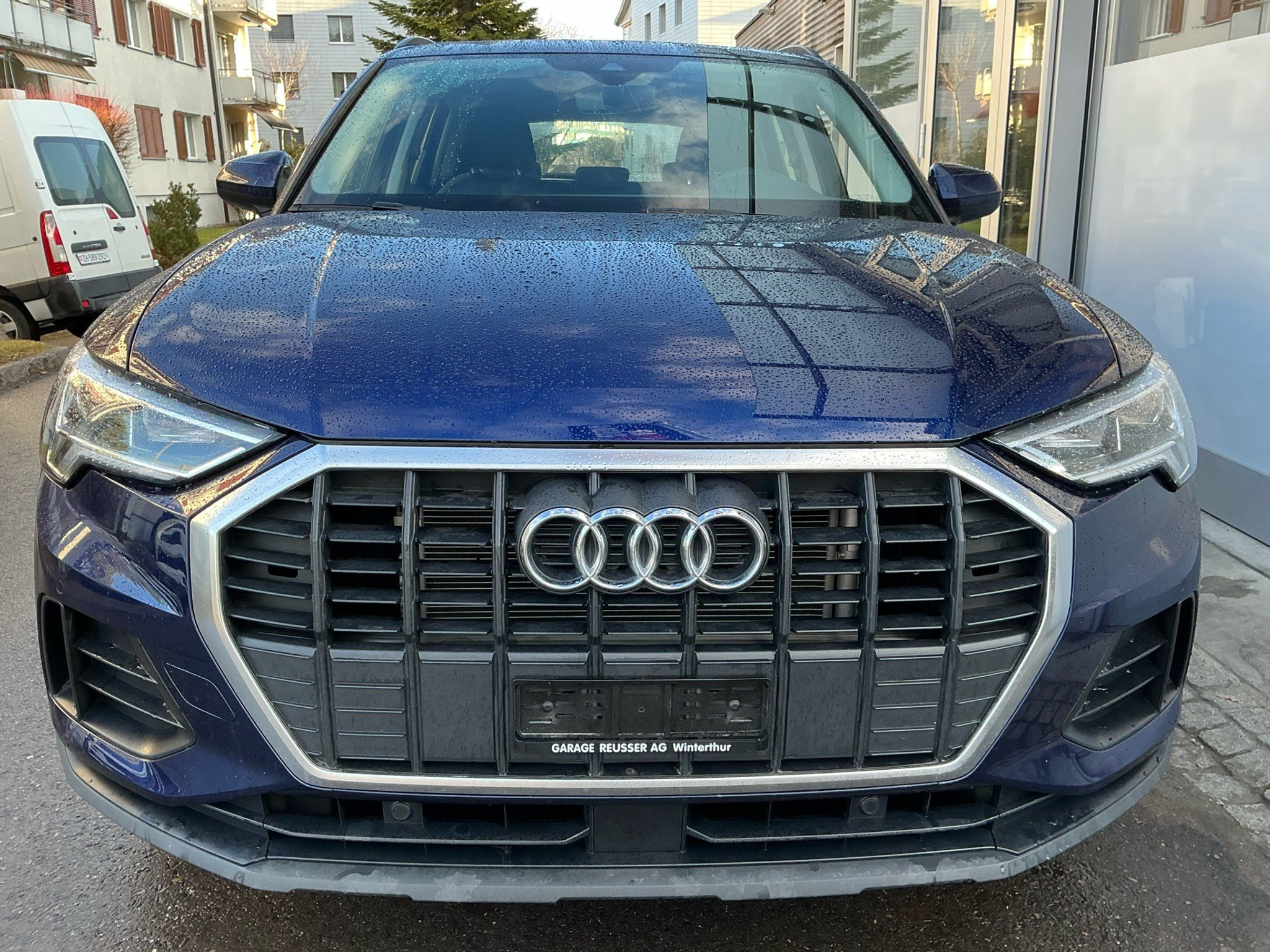 listing desktop thumbnail image 1